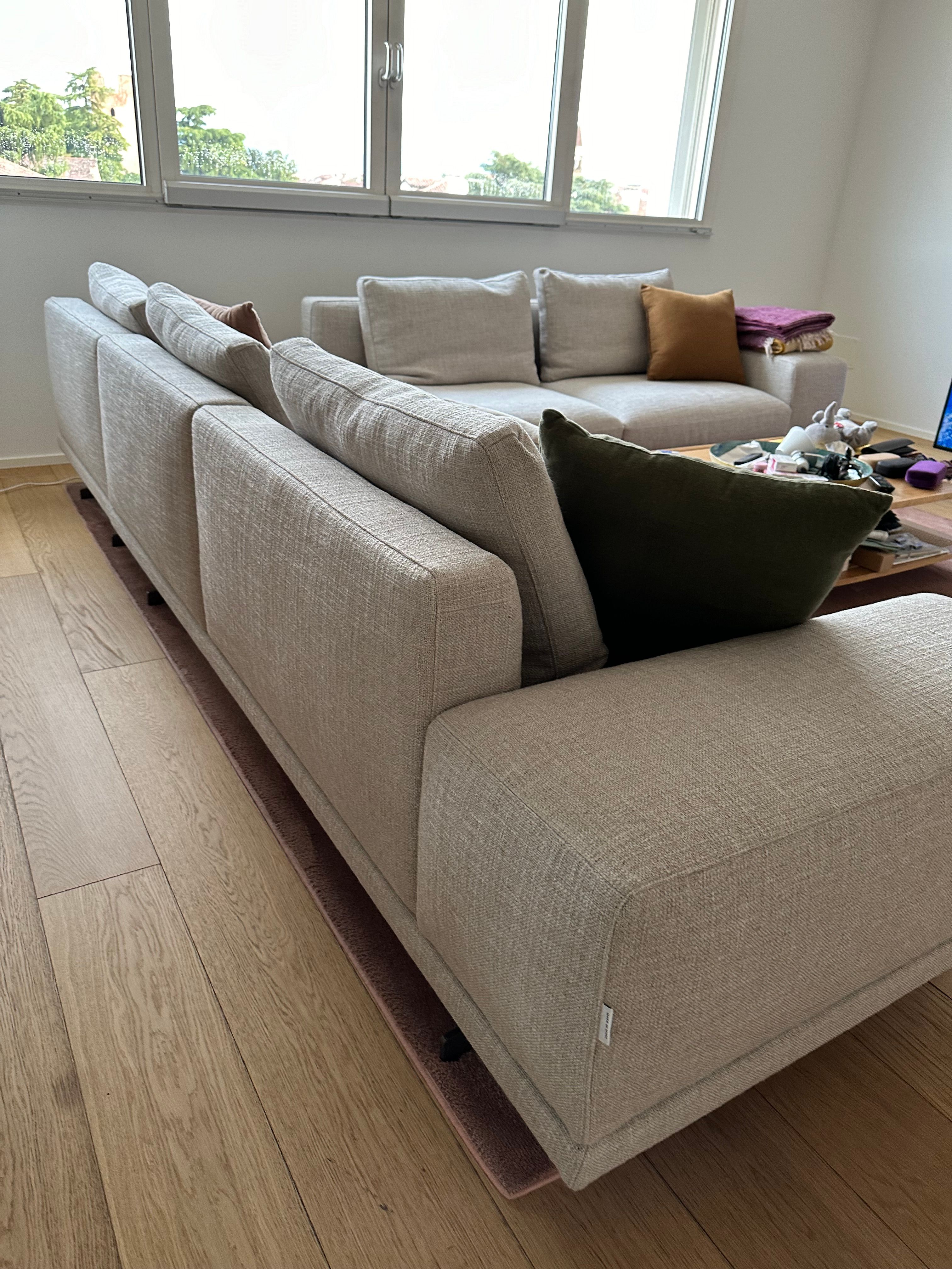 Horizon 3-seater sofa in fabric by Christophe Pillet, Frigerio Brand