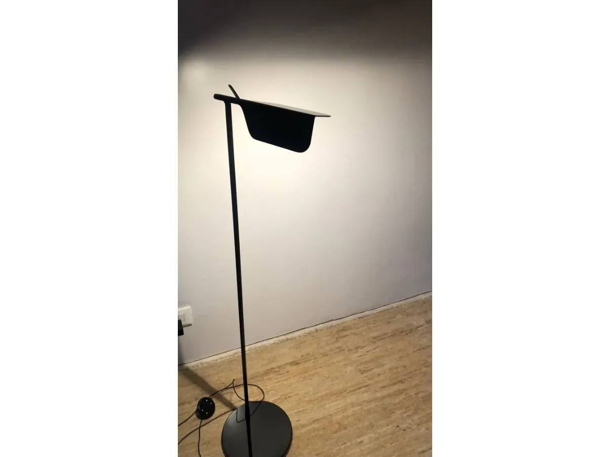 Lampada da terra Tab, Flos 5