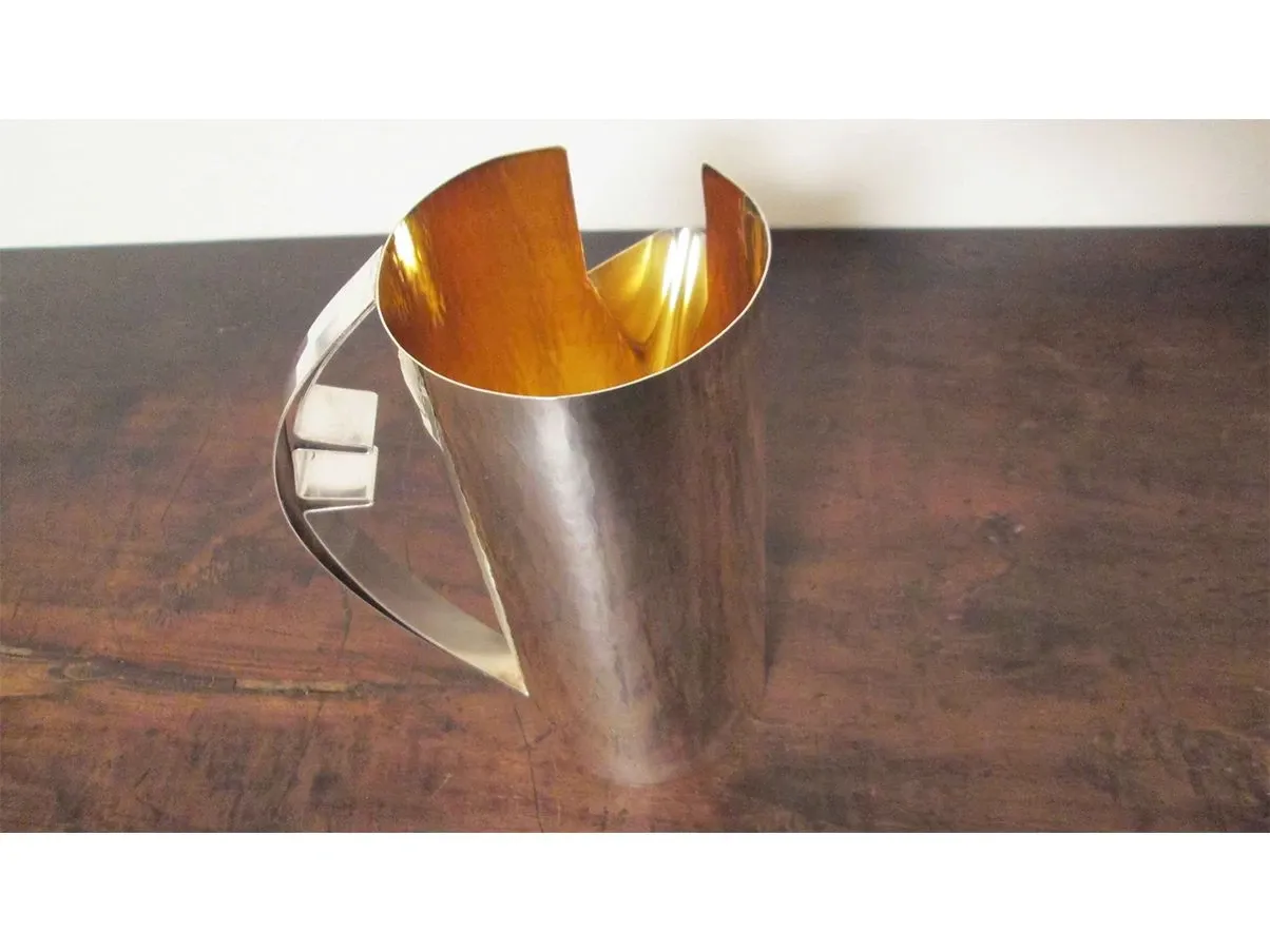 Carlo Scarpa carafe in gold and silver, Cleto Munari 