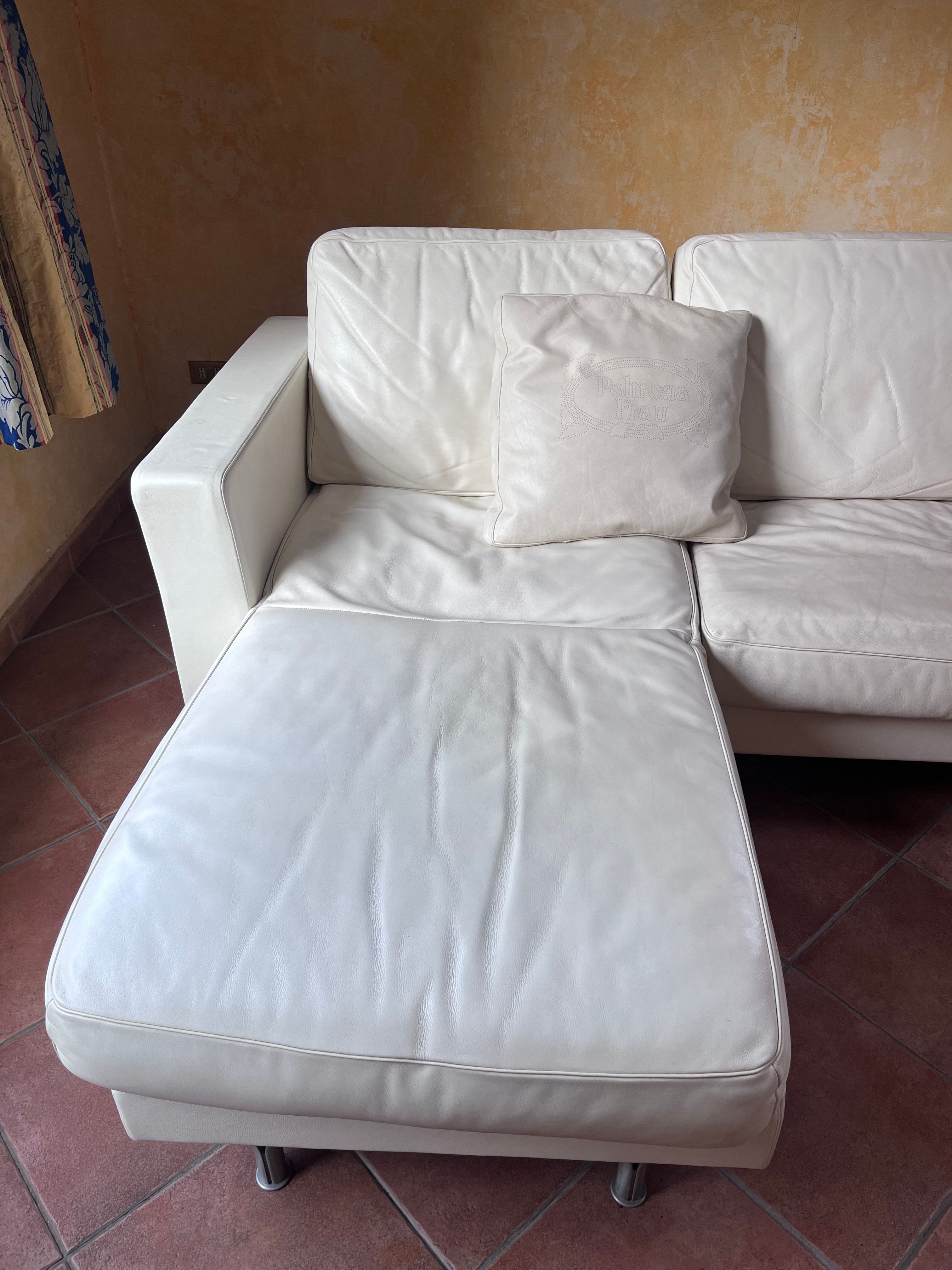3 seater sofa upholstered in leather (white), Poltrona Frau Front