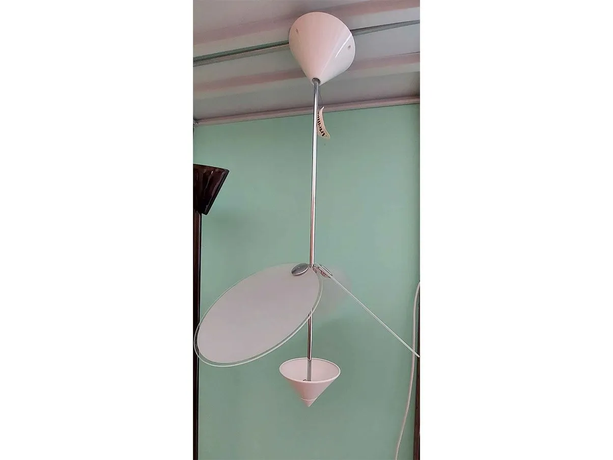 Lampada a sospensione Lara di Vico Magistretti, Artemide 3