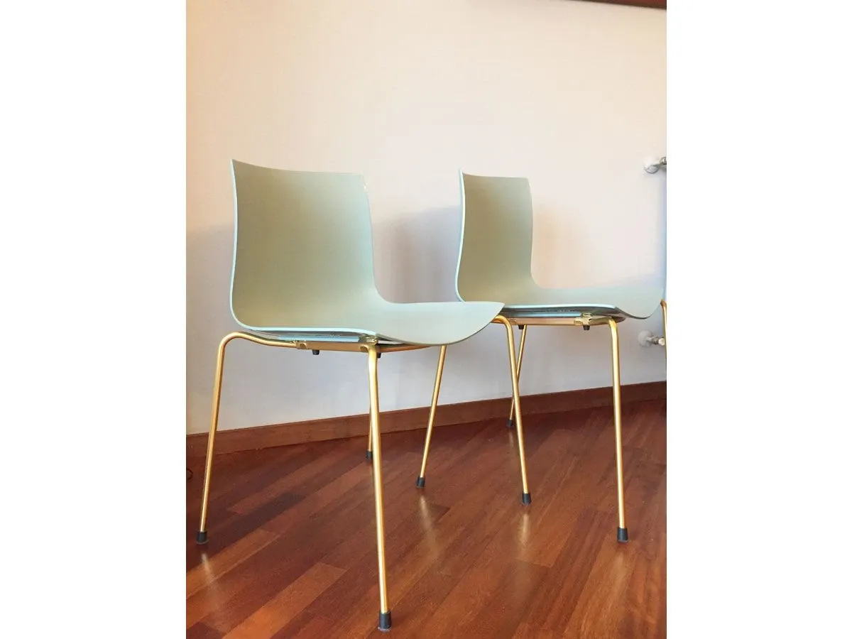 Set 2 chairs Catifa 46 polypropylene and brass (light blue), Arper 8
