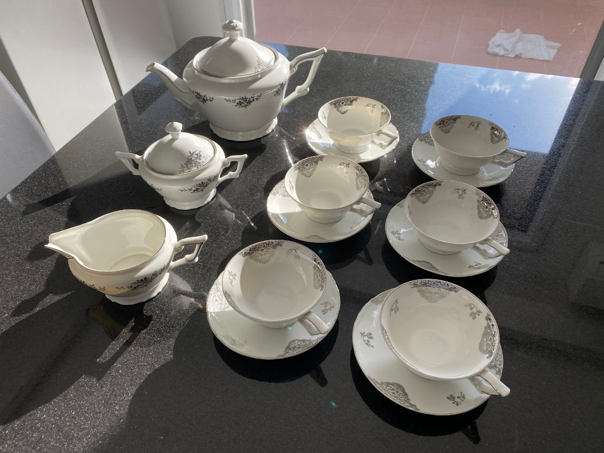 6-piece porcelain tea service set, Bavaria Germany 1950 Details