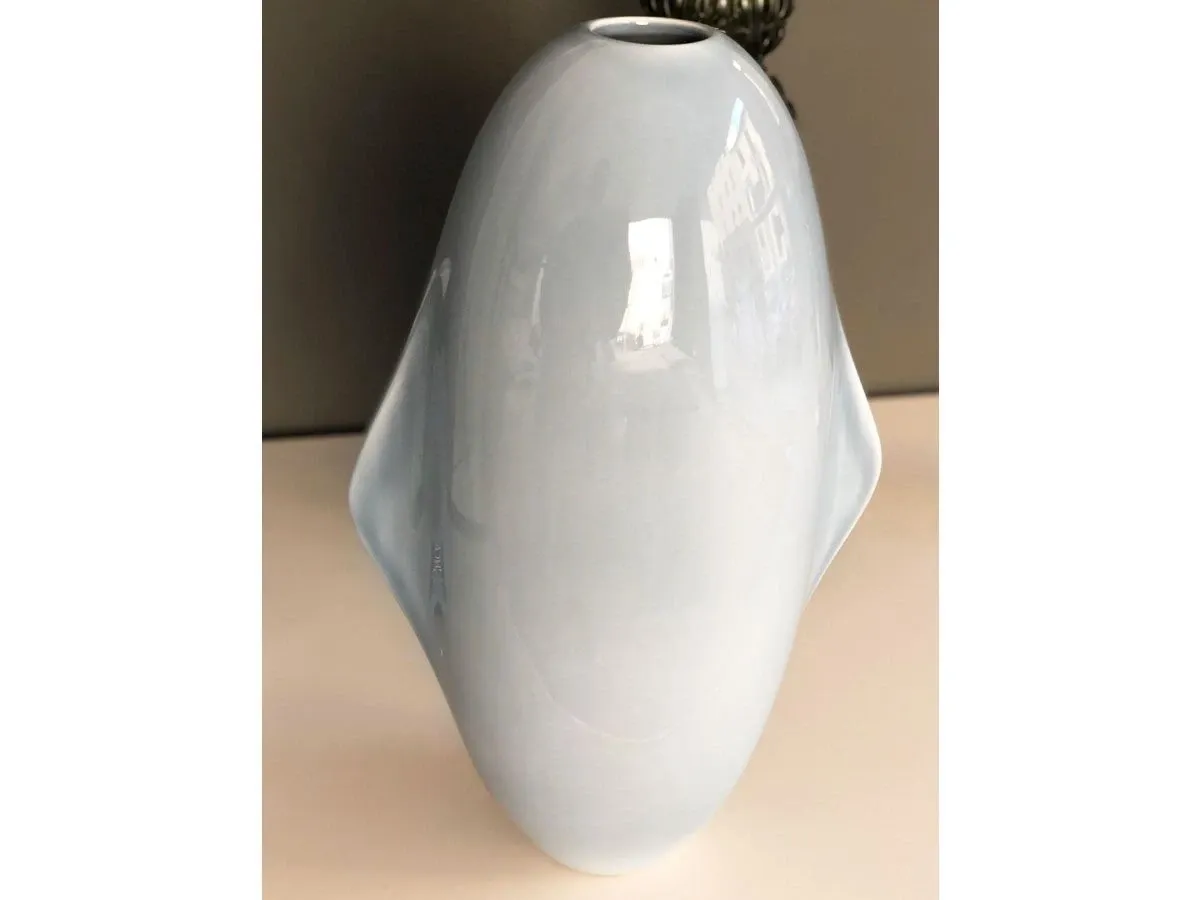 Elice (blue) glazed ceramic vase 1