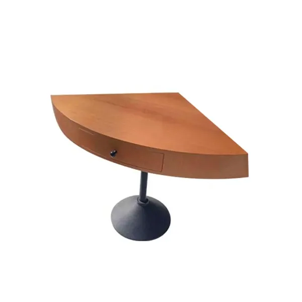 Triangular coffee table Tavolini varie forme in wood, Porada image