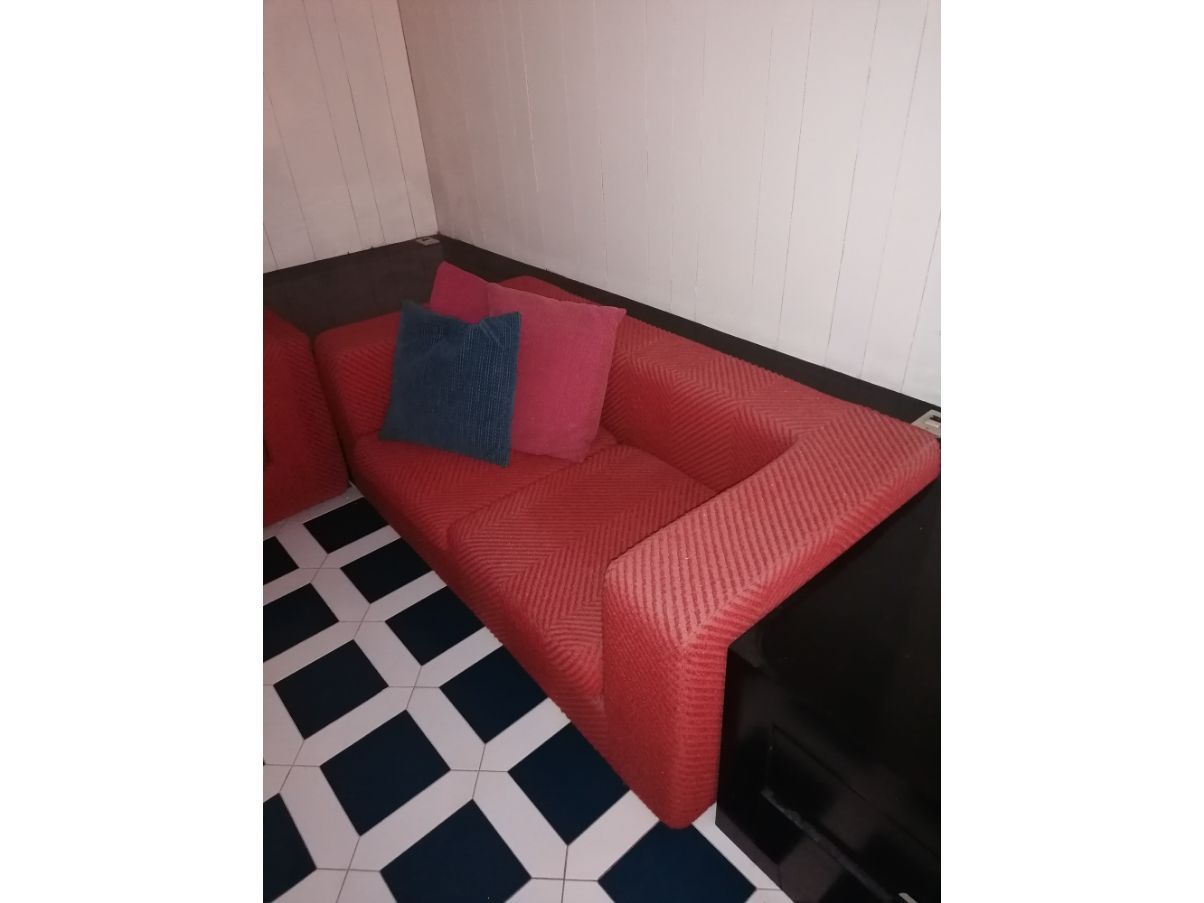 Copridivano elasticizzato, impermeabile e antigraffio, per divani a 2 posti, motivo elegante (divano a 2 posti, bordeaux) | Leroy Merlin