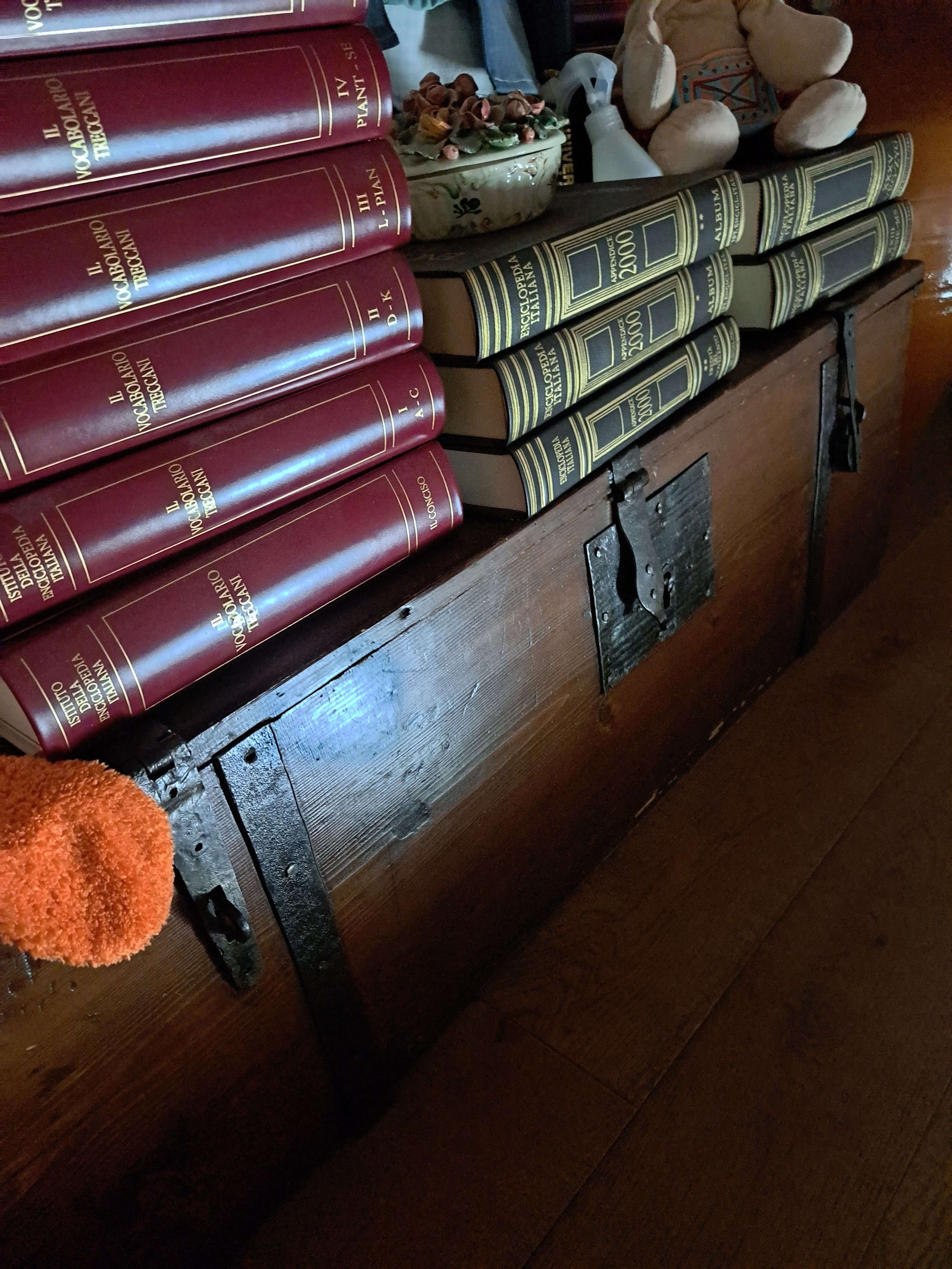 Vintage wooden chest Front