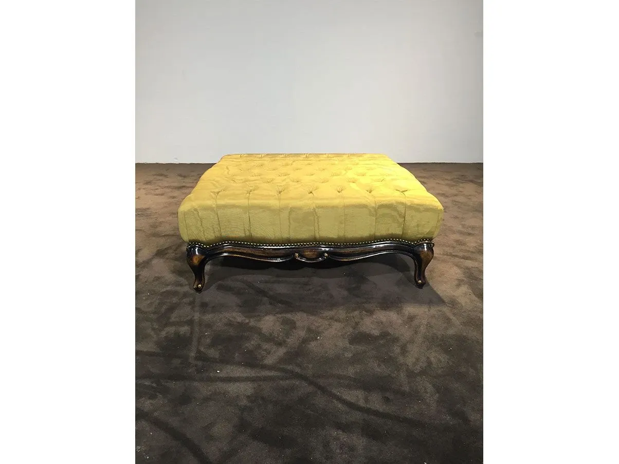 Pouf da centro Modigliani in tessuto capitonné, Bruno Zampa 1