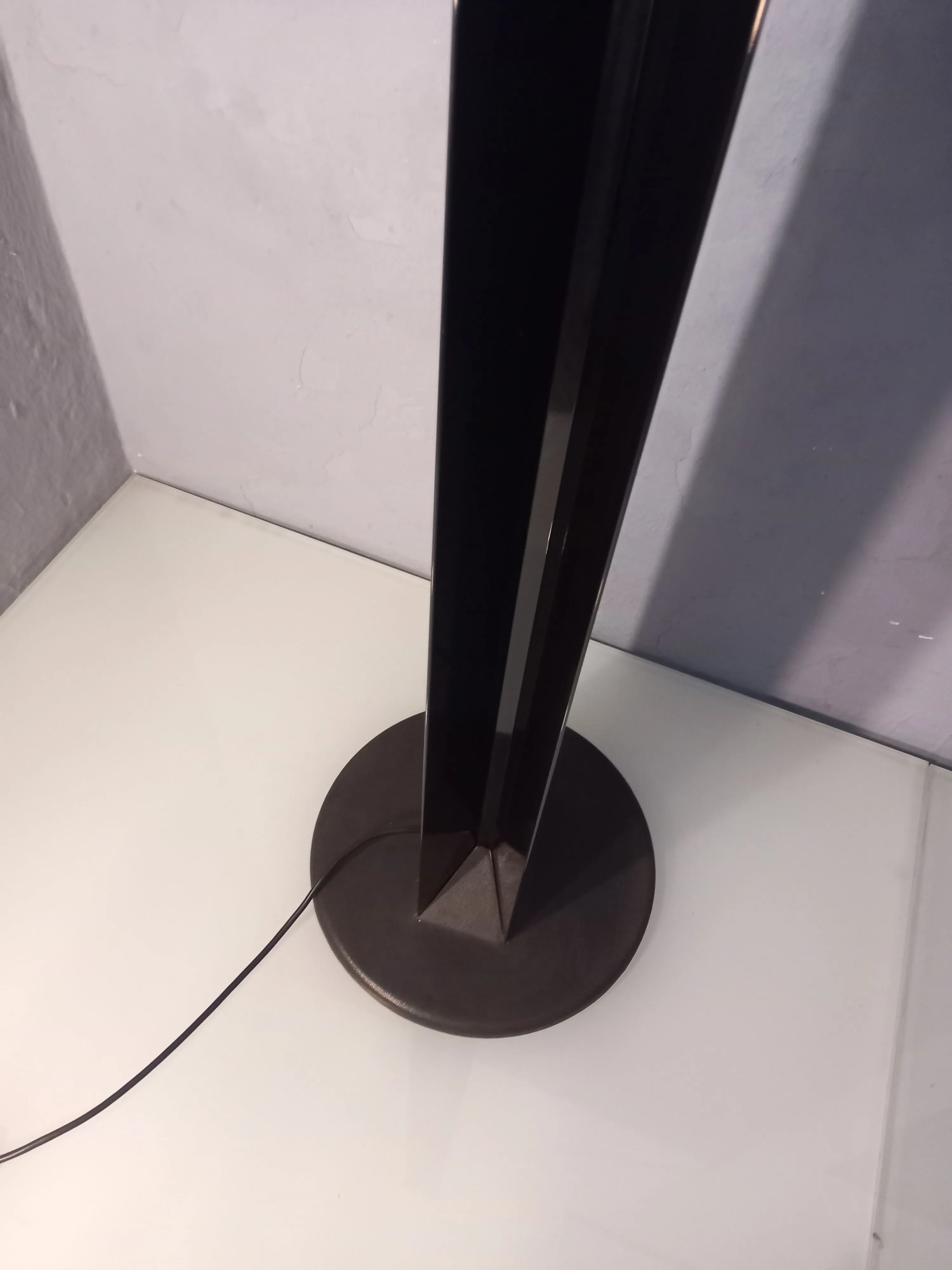 Lampada da terra Aloe di Gianfranco Frattini, Luci 4