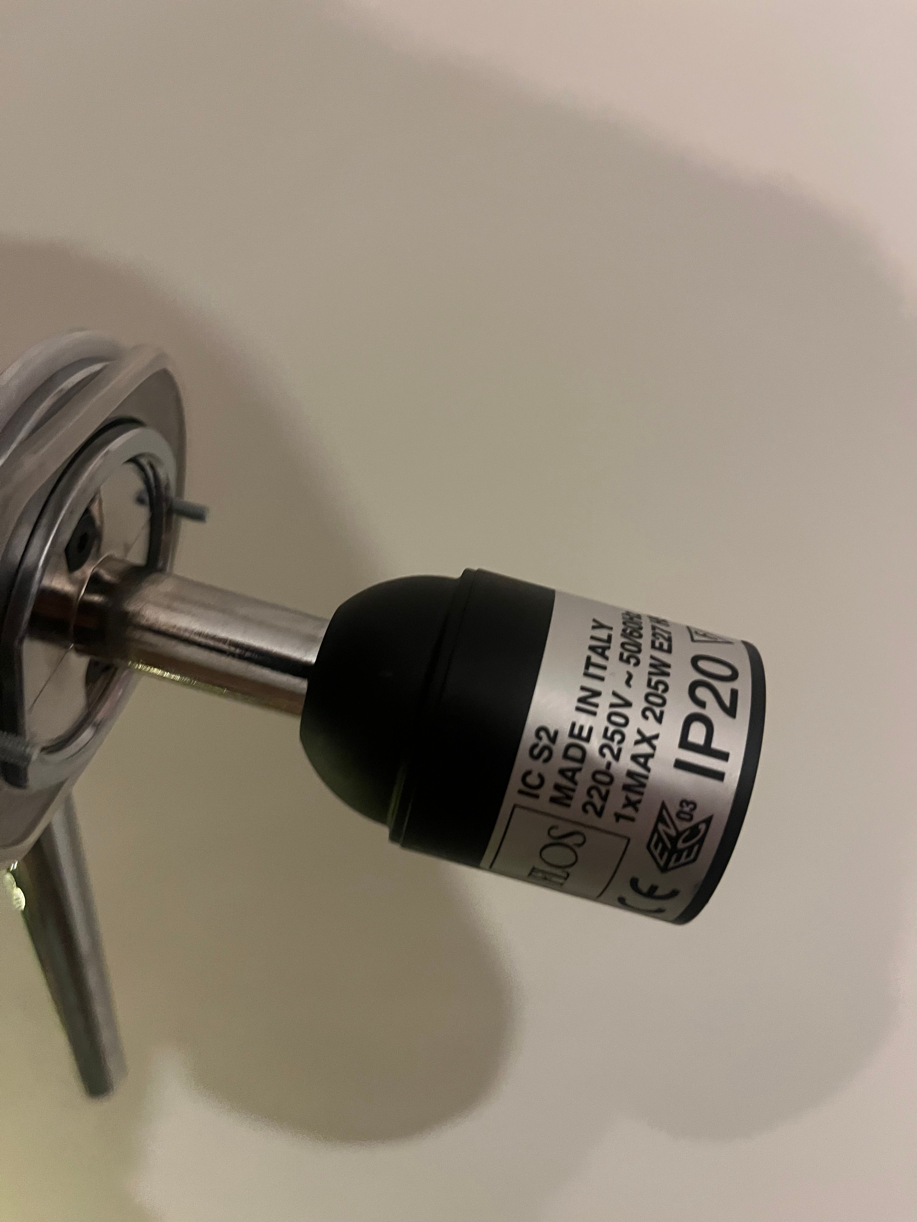 Lampada a sospensione IC S2 cromo di Michael Anastassiades Brand