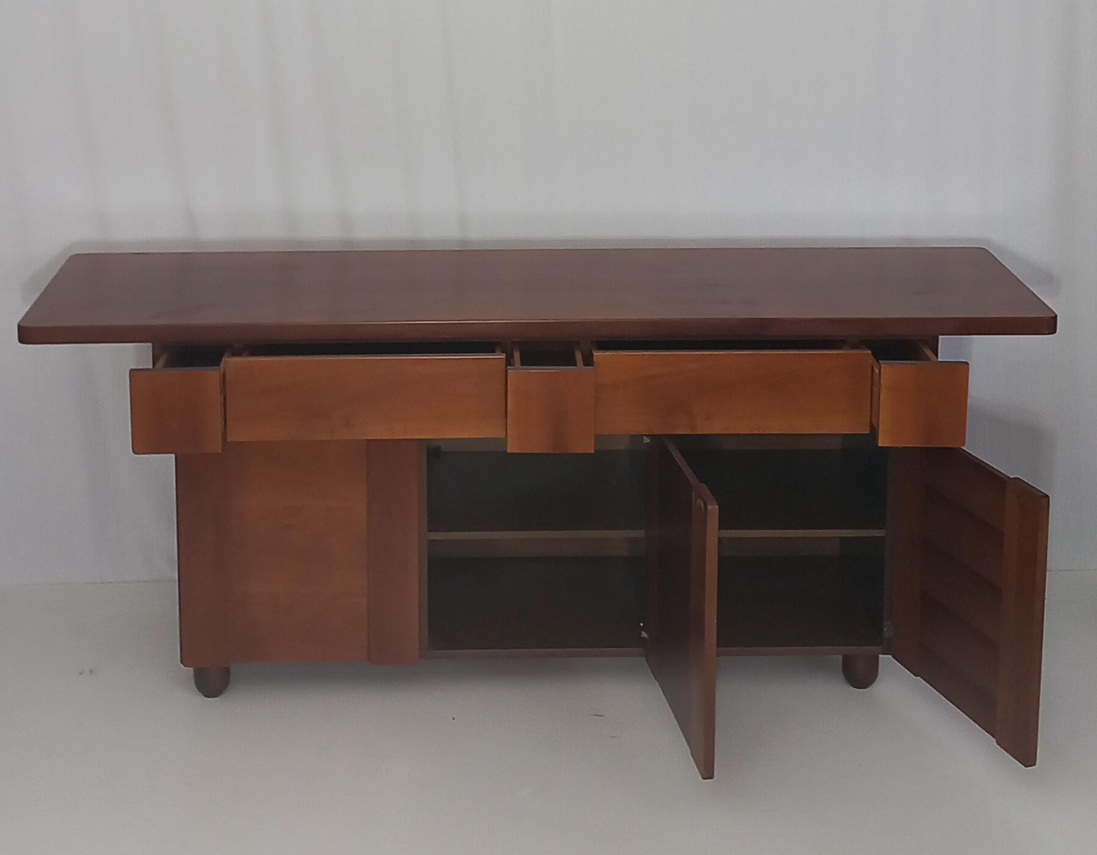 Madia in legno di noce (anni '70) Brand