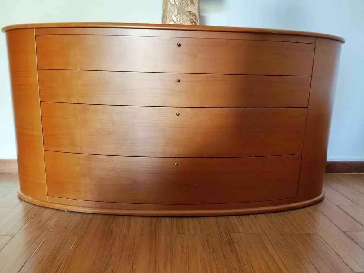Oval Kommode aus Holz (braun) 3