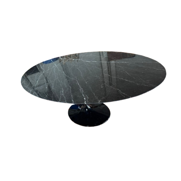 Tulip oval table in black marquina marble by Eero Saarinen, Knoll image
