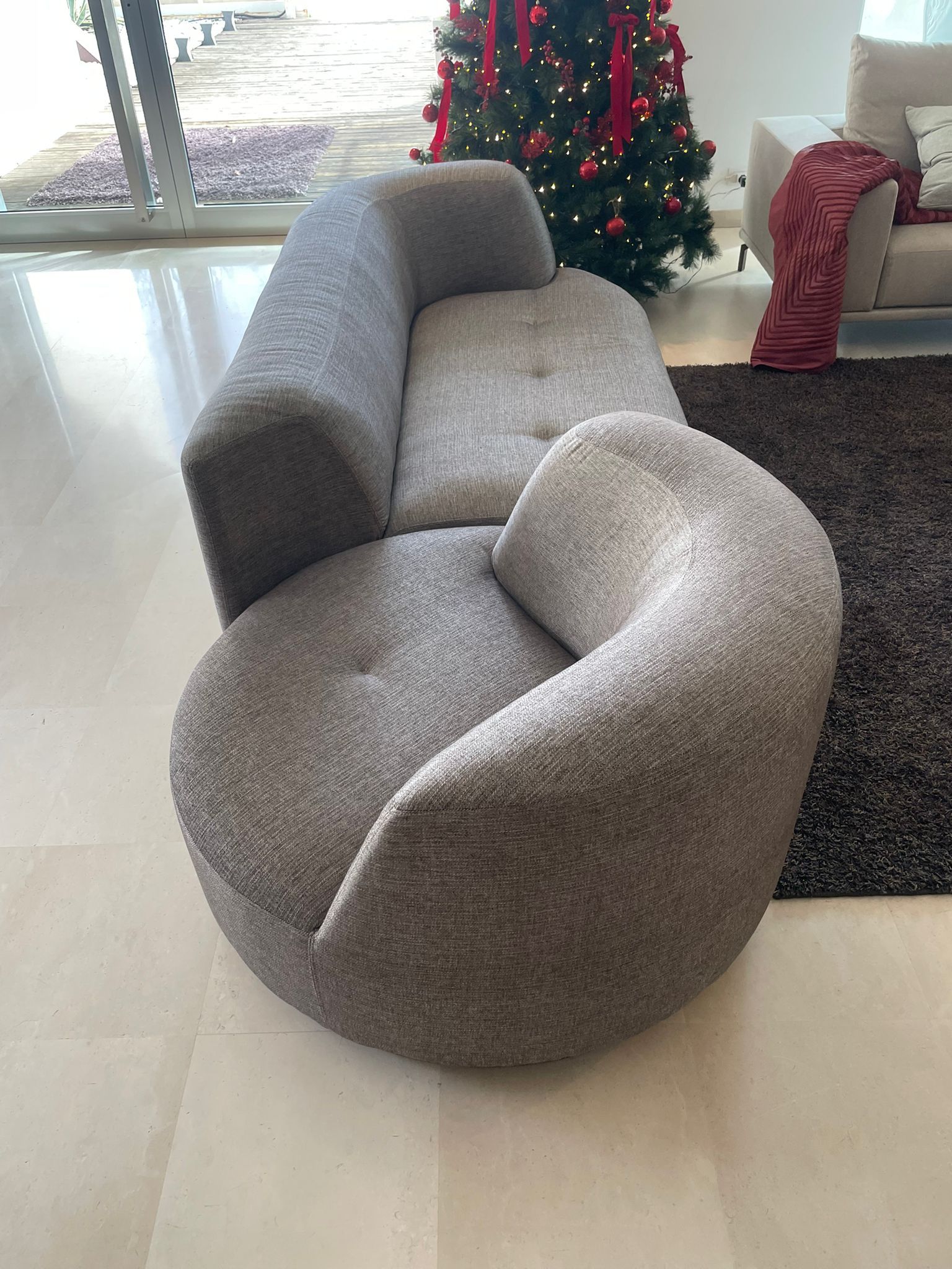 Bordone Dual-Sided Sofa with Swivel Seat Side