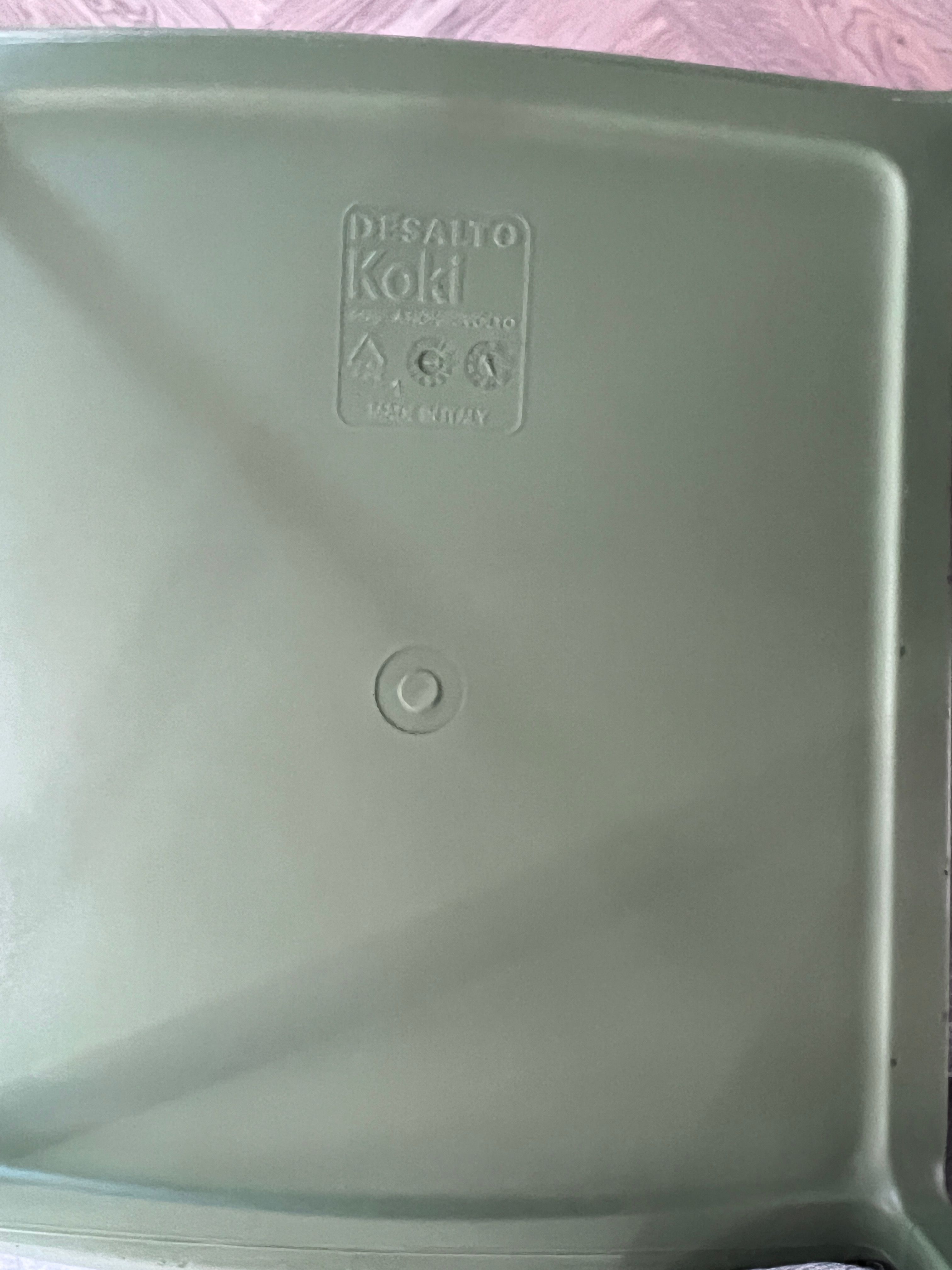 Set of 6 green Koki dining chairs Defects