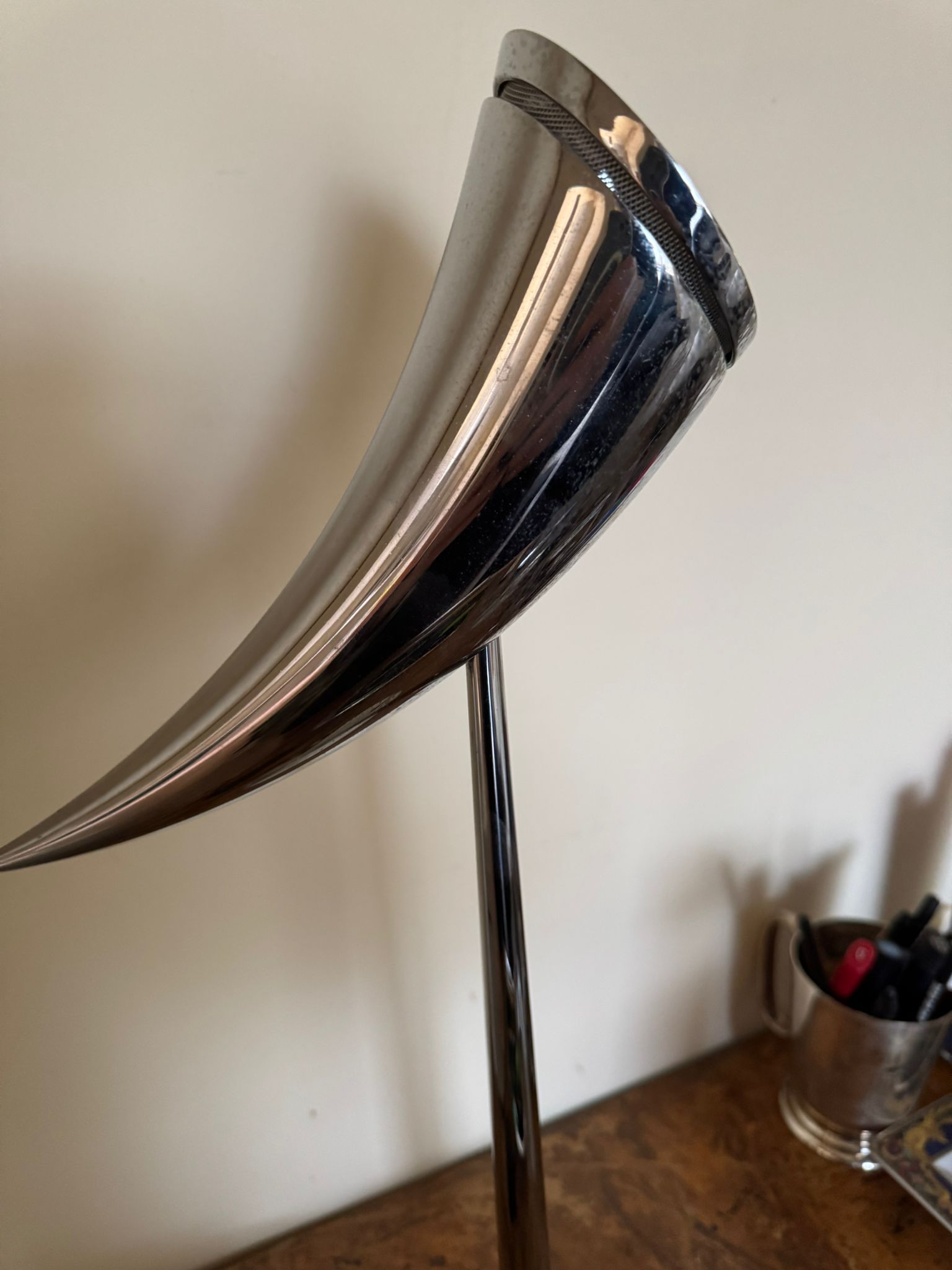 Lampada da tavolo Arà di Philippe Starck 7