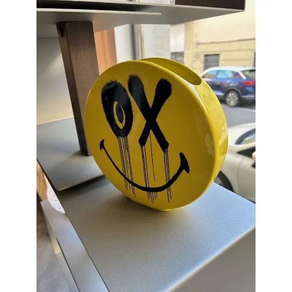 Ox smiley vase Andrè Saraiva, Seletti image