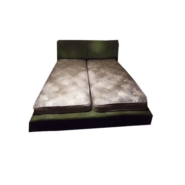 Beatrice double bed in velvet green Misuraemme Deesup