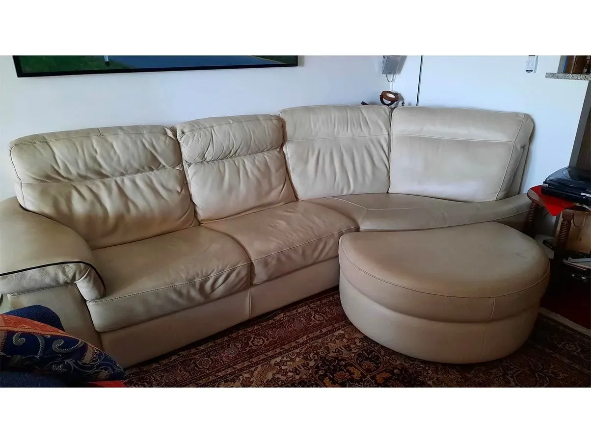 4-seater corner sofa in leather 2