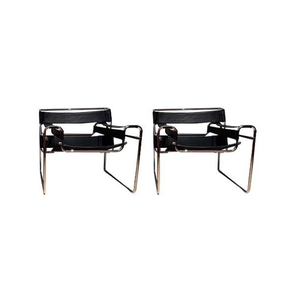 Set of 2 Wassily 135 chairs in black leather (1980s), Alivar image