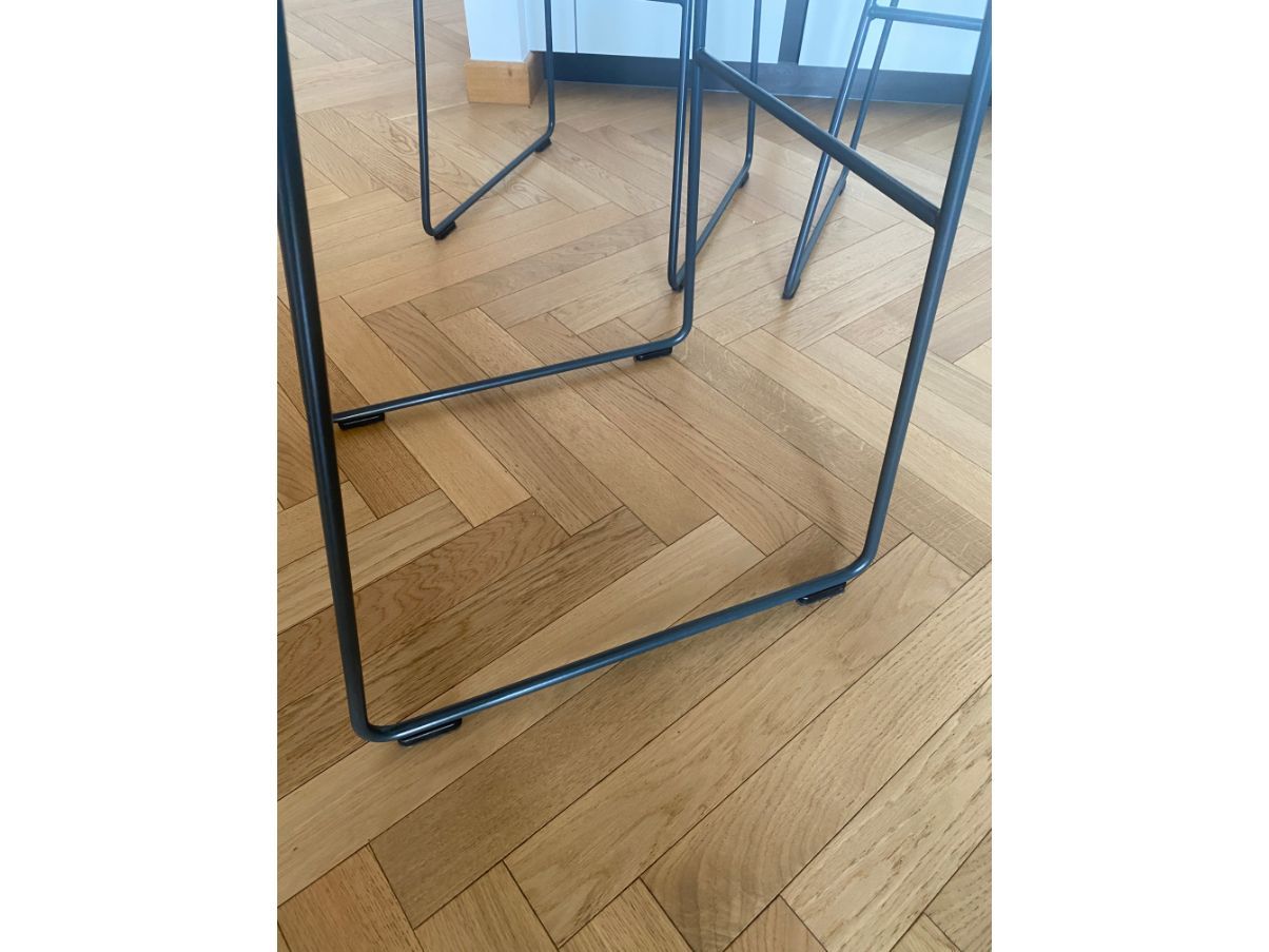 Set of 3 wooden and metal bar stools, Cappellini Details