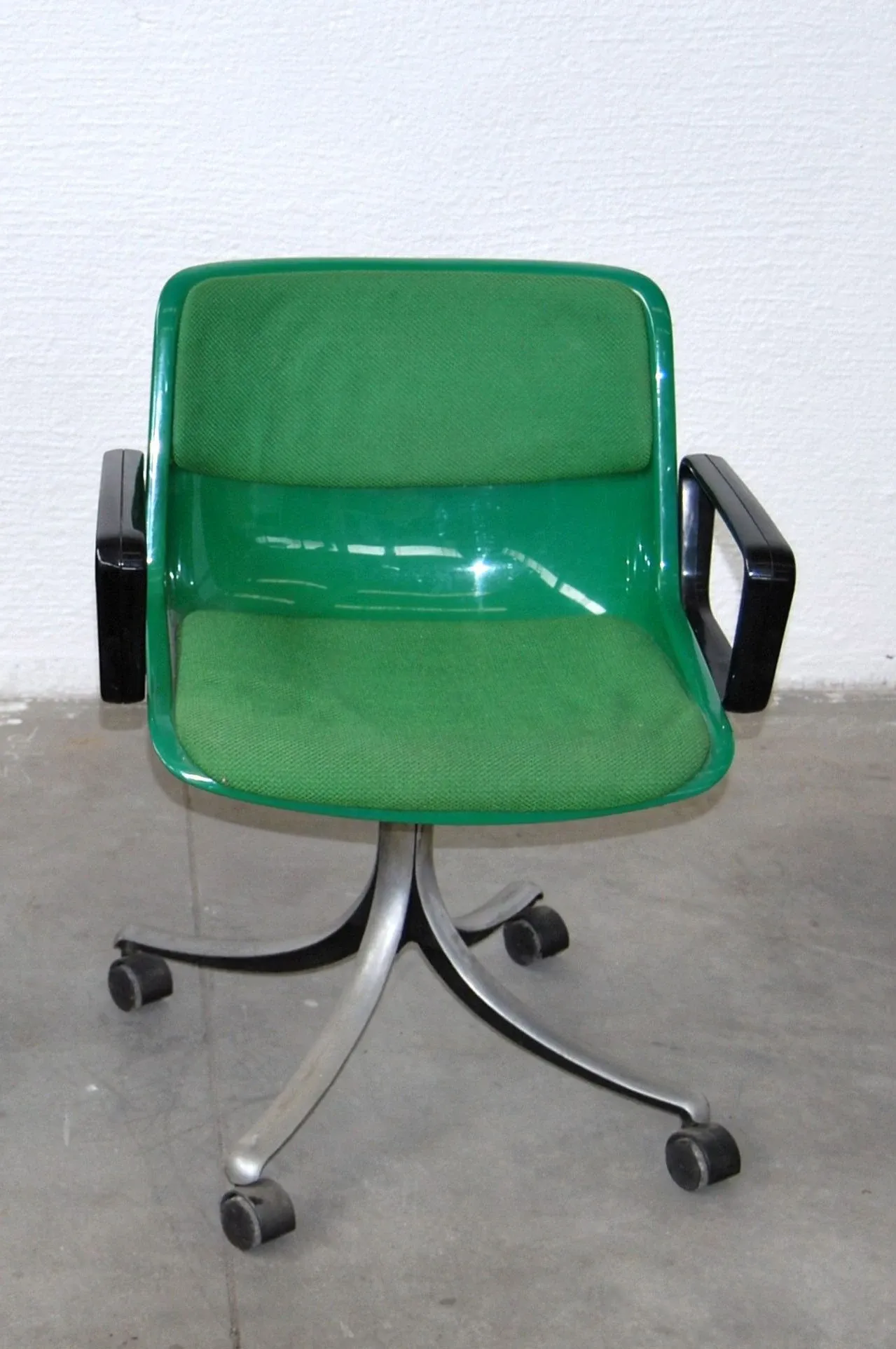 Modus chair, Tecno 4