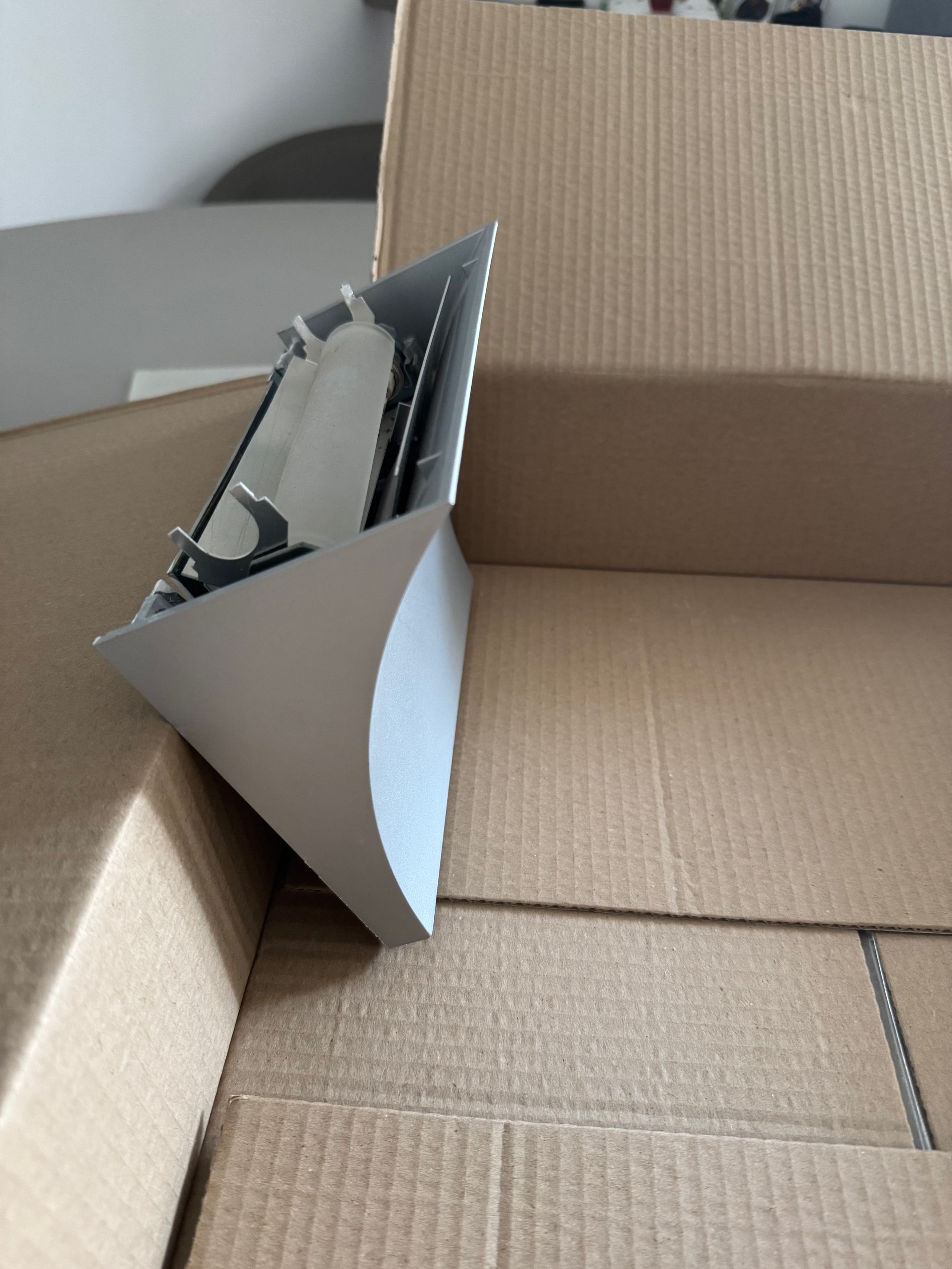 Pochette Up and Down Wall Lamp by Rodolfo Dordoni Side