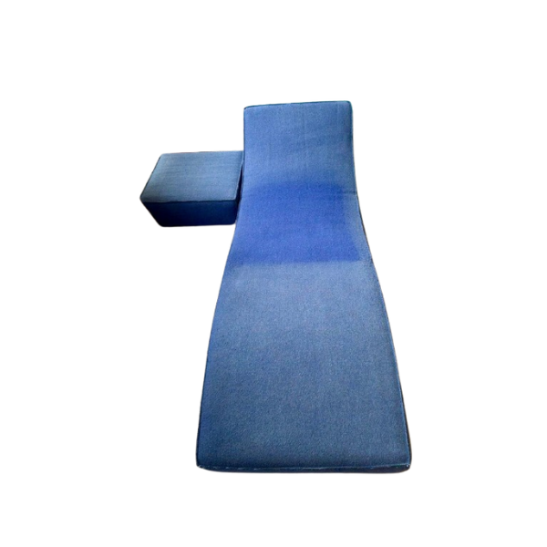Set Chaise longue and pouf Linea in blue felt by Francesco Rota, Paola Lenti image