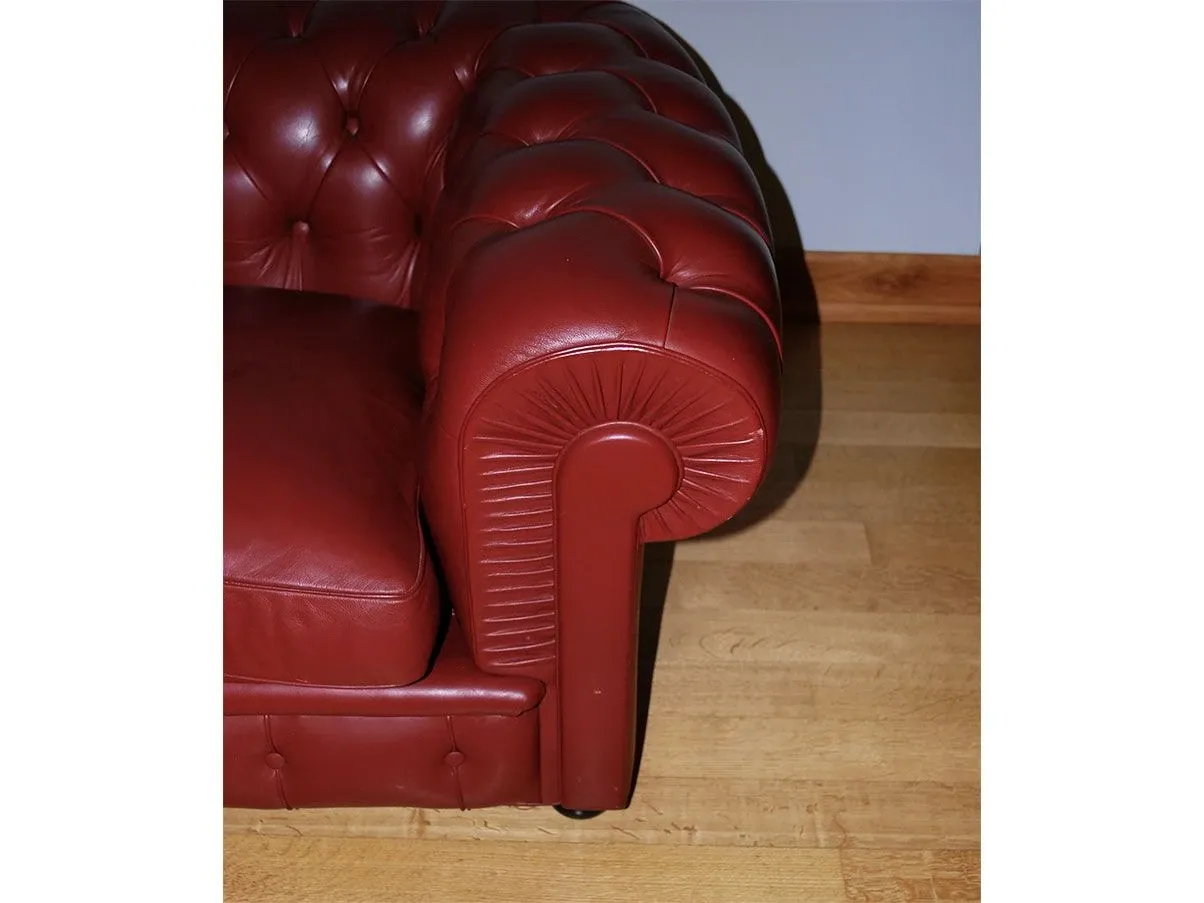 2 seater sofa Chester icon in leather (bordeaux), Poltrona Frau 1