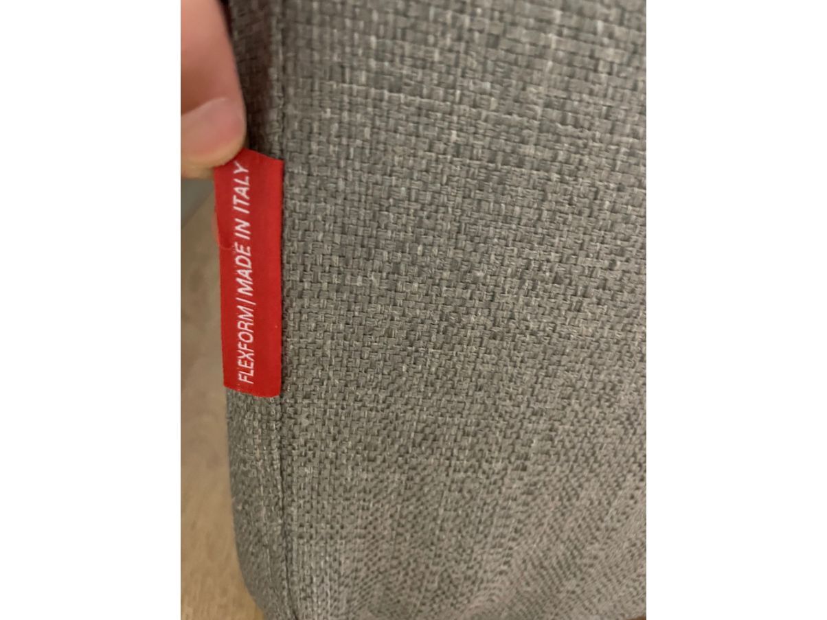 Sofa in gray fabric, Flexform  Brand