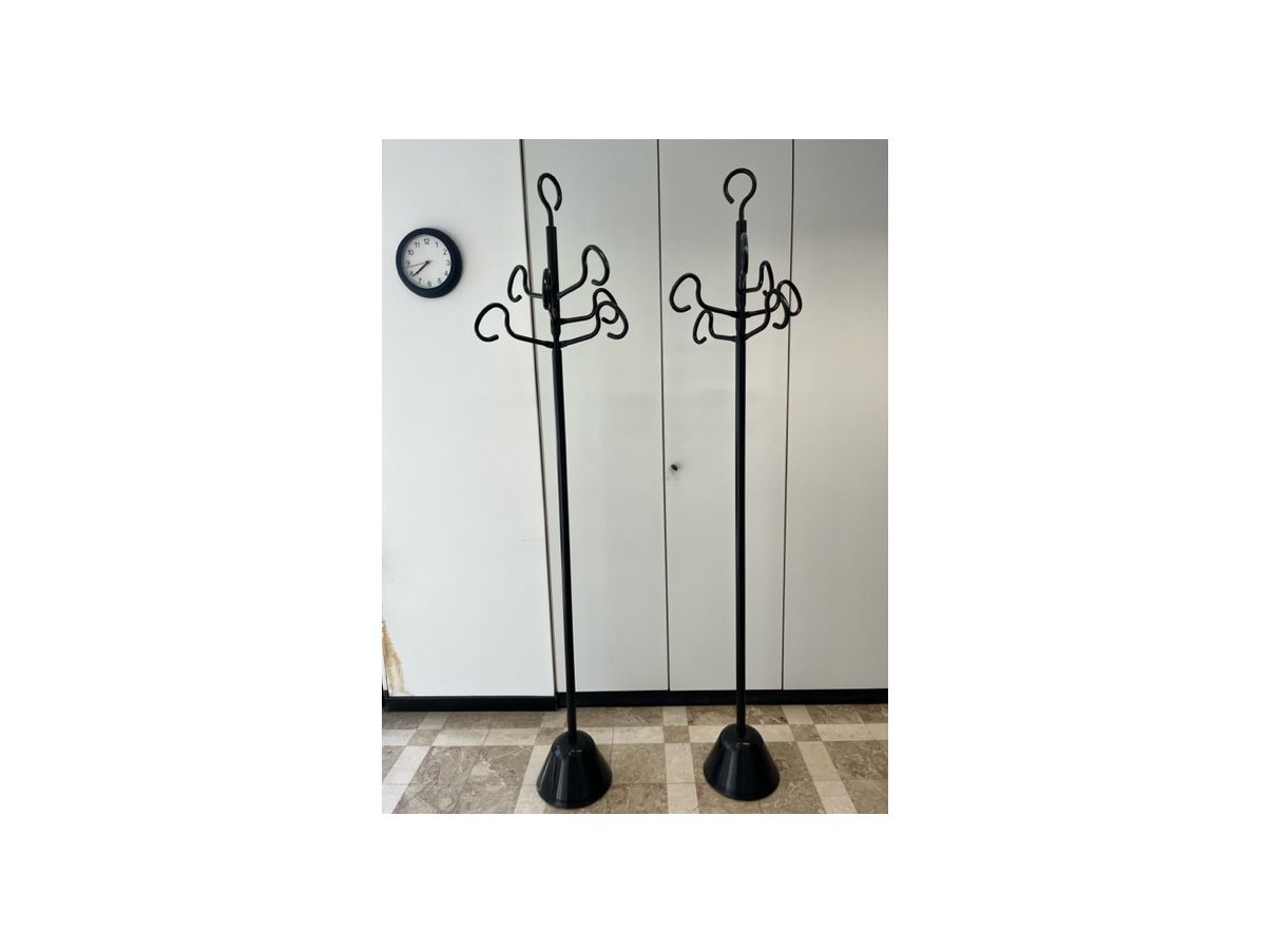 Servomanto coat hanger, Zanotta image