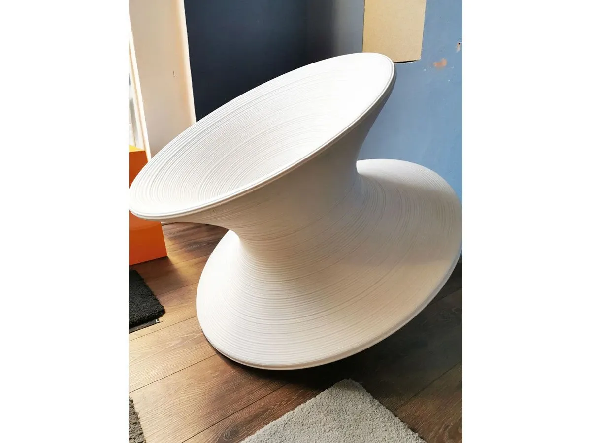 Spun (bianco), Magis 1