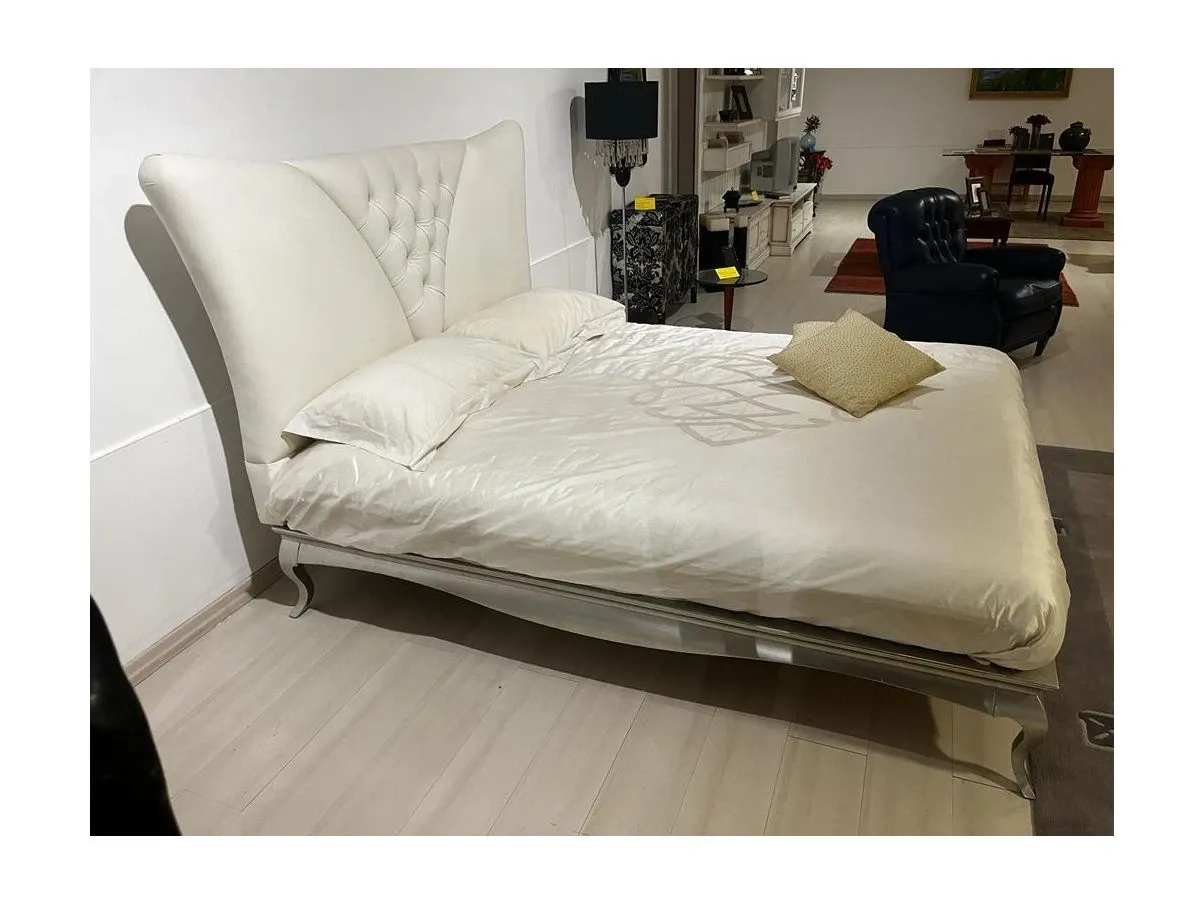 Double bed in leather and Swarovski, Antica Ebanisteria 5