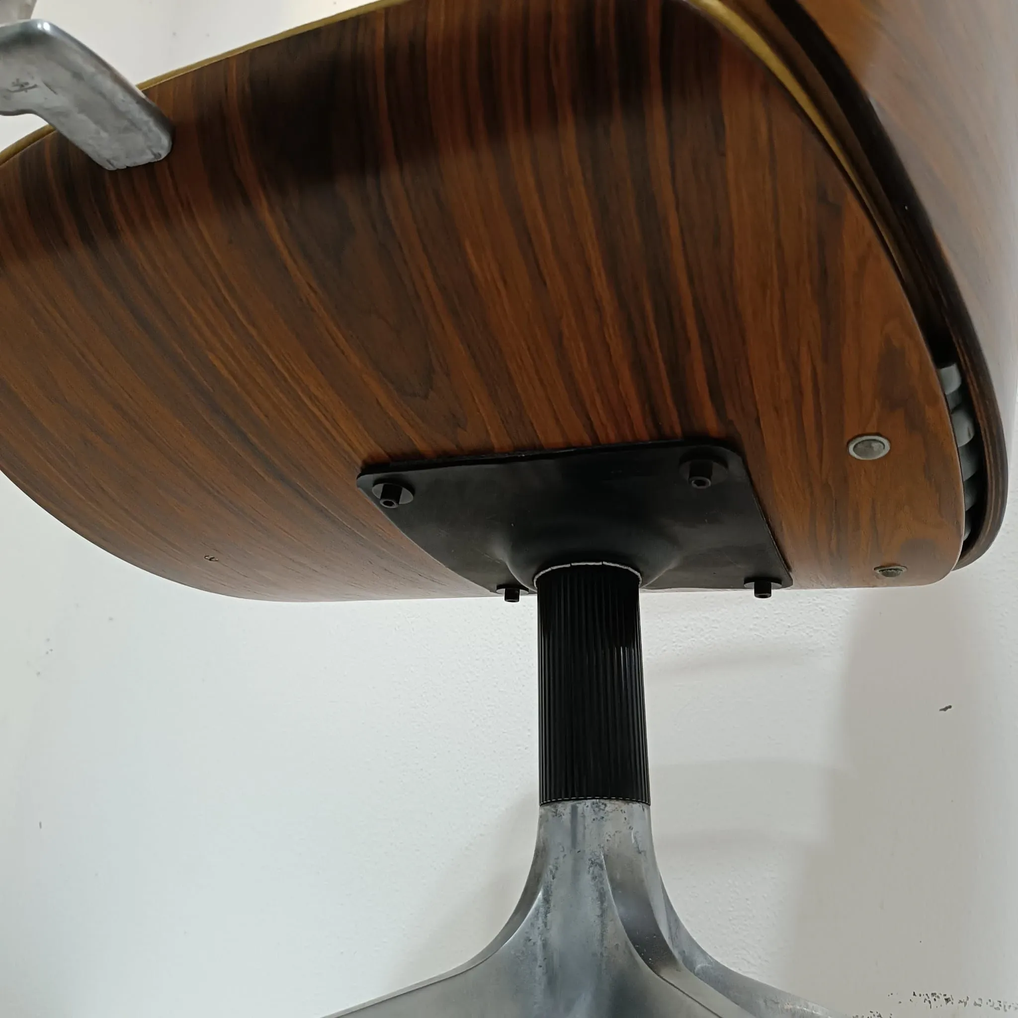 Ico Parisi yellow leather office armchair 5