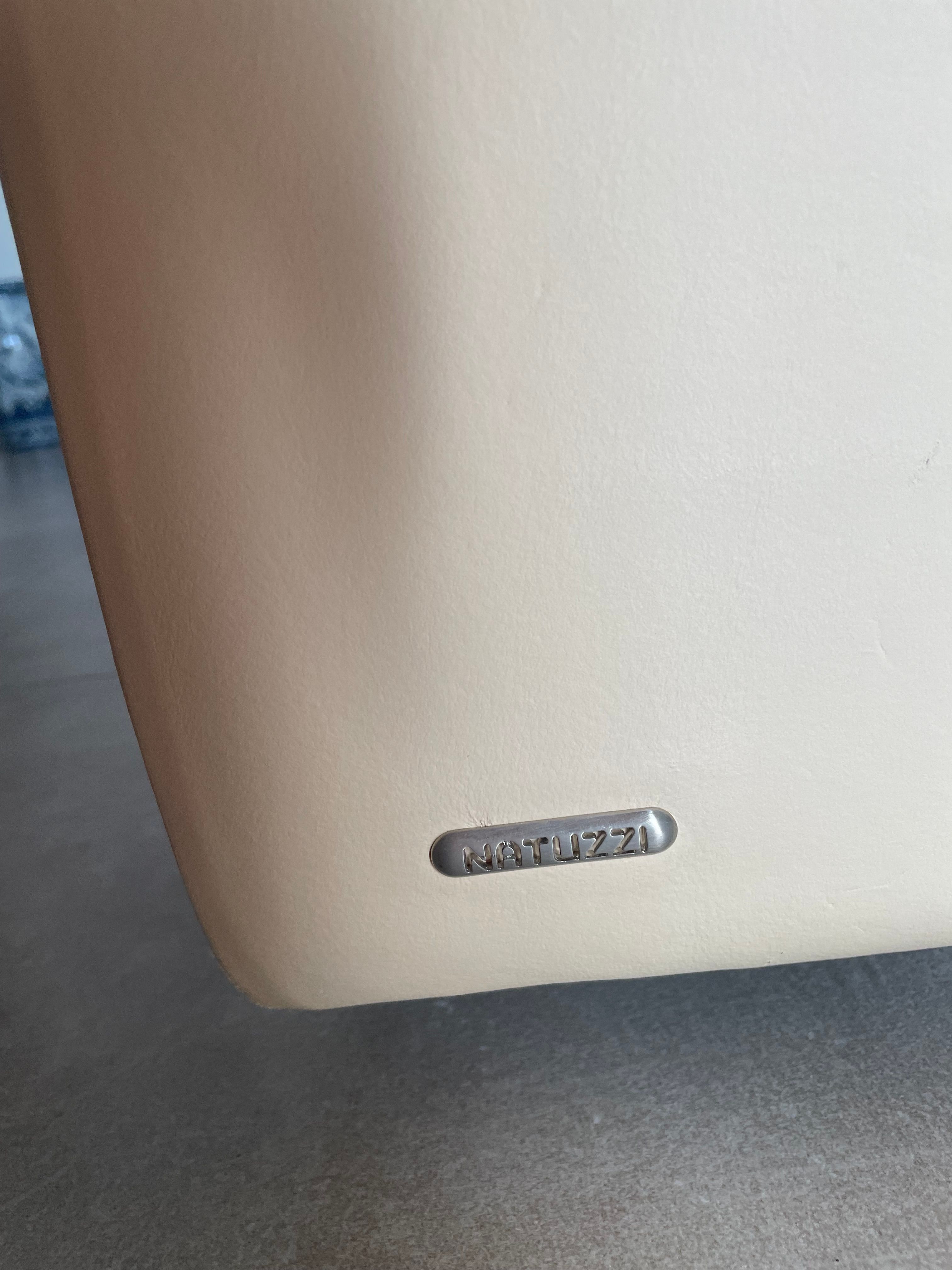 Divano 3 posti in pelle (beige) Details