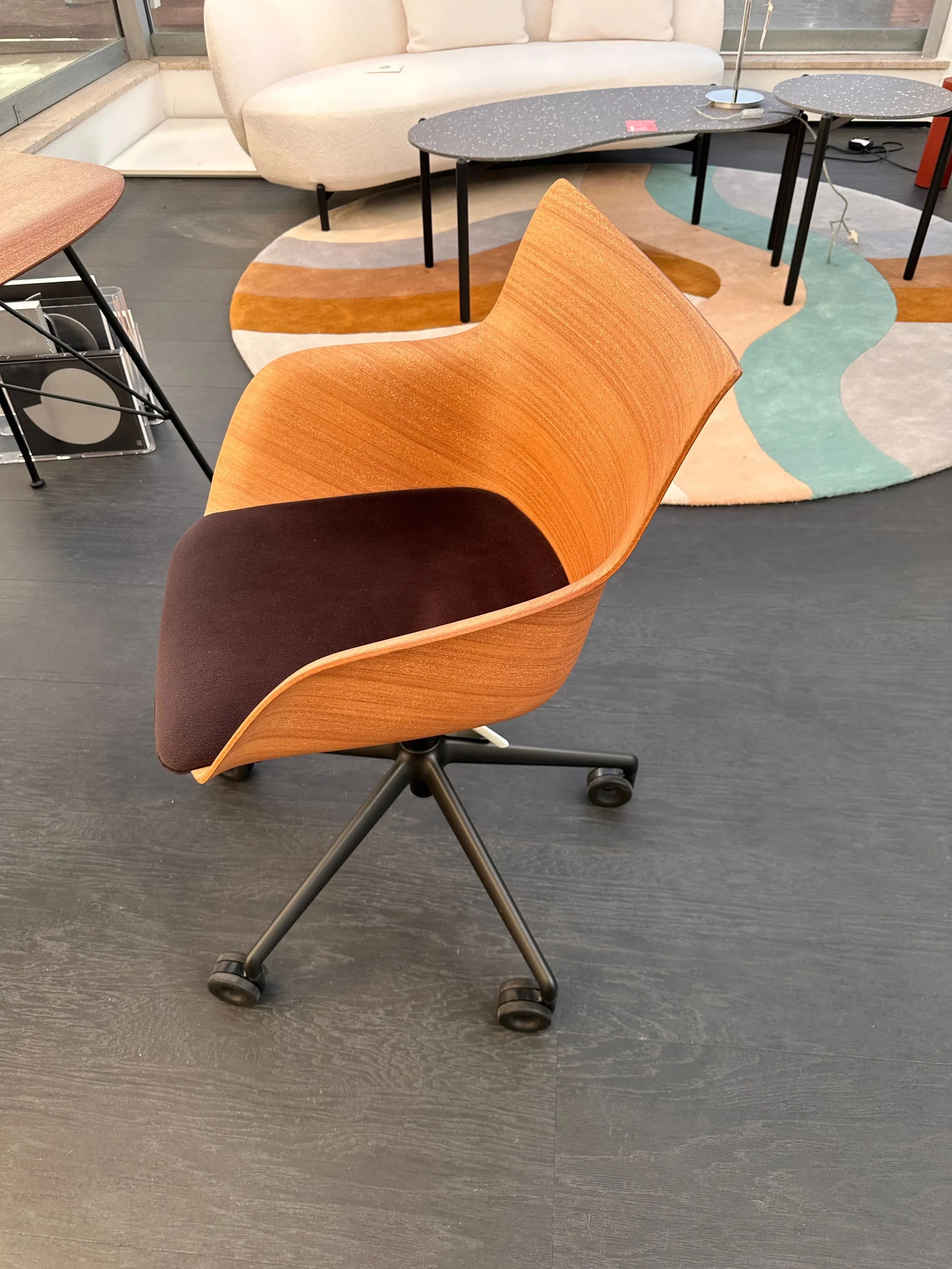 Poltroncina girevole Q/Wood 3