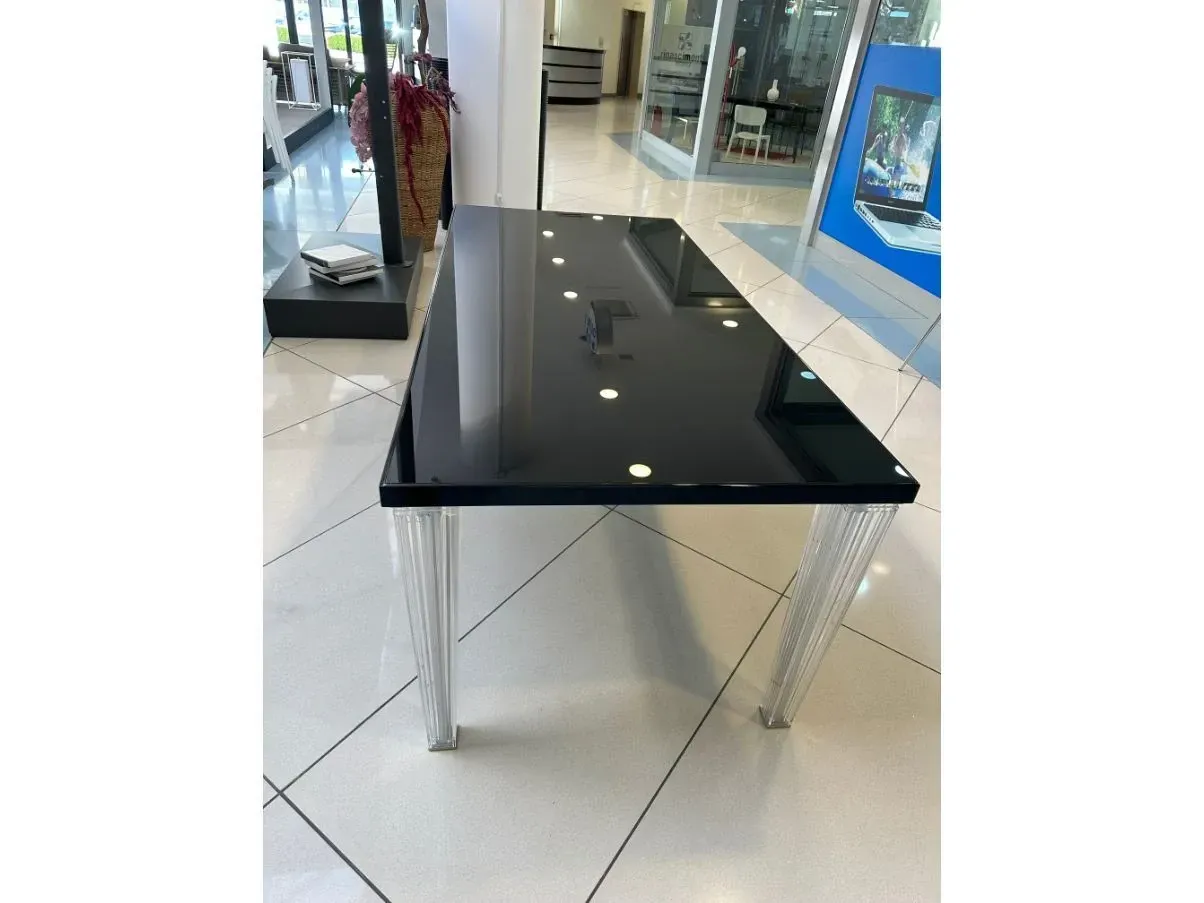 Tavolo rettangolare Top Top in vetro nero di Philippe Starck Front