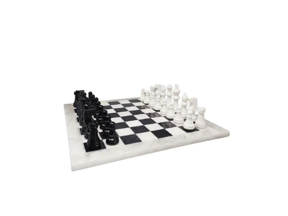 Set di scacchi bianco e nero vintage (anni'70) 