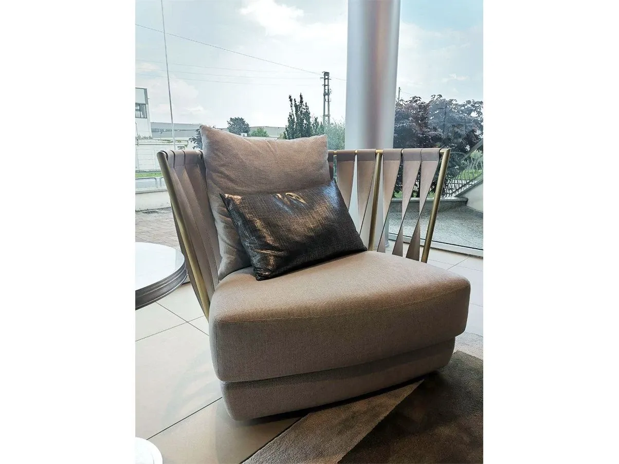 Twist 40 anniversary limited edition armchair (beige) 3