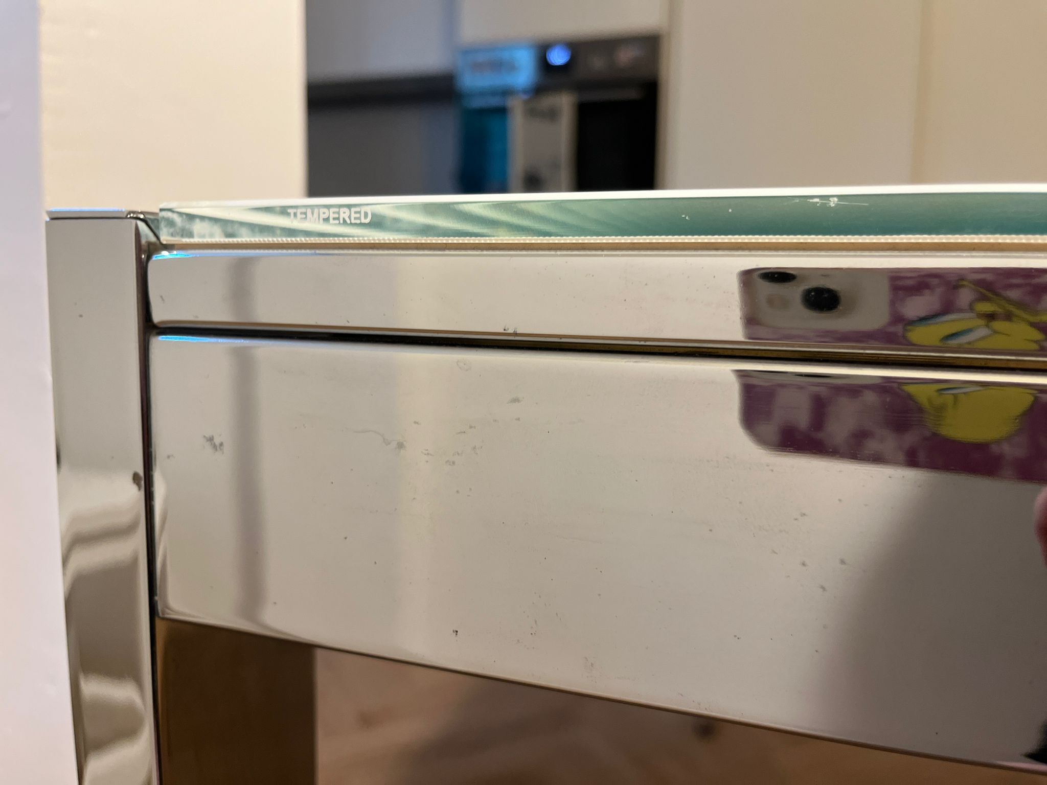 White Extendable Tempered Glass Dining Table Details