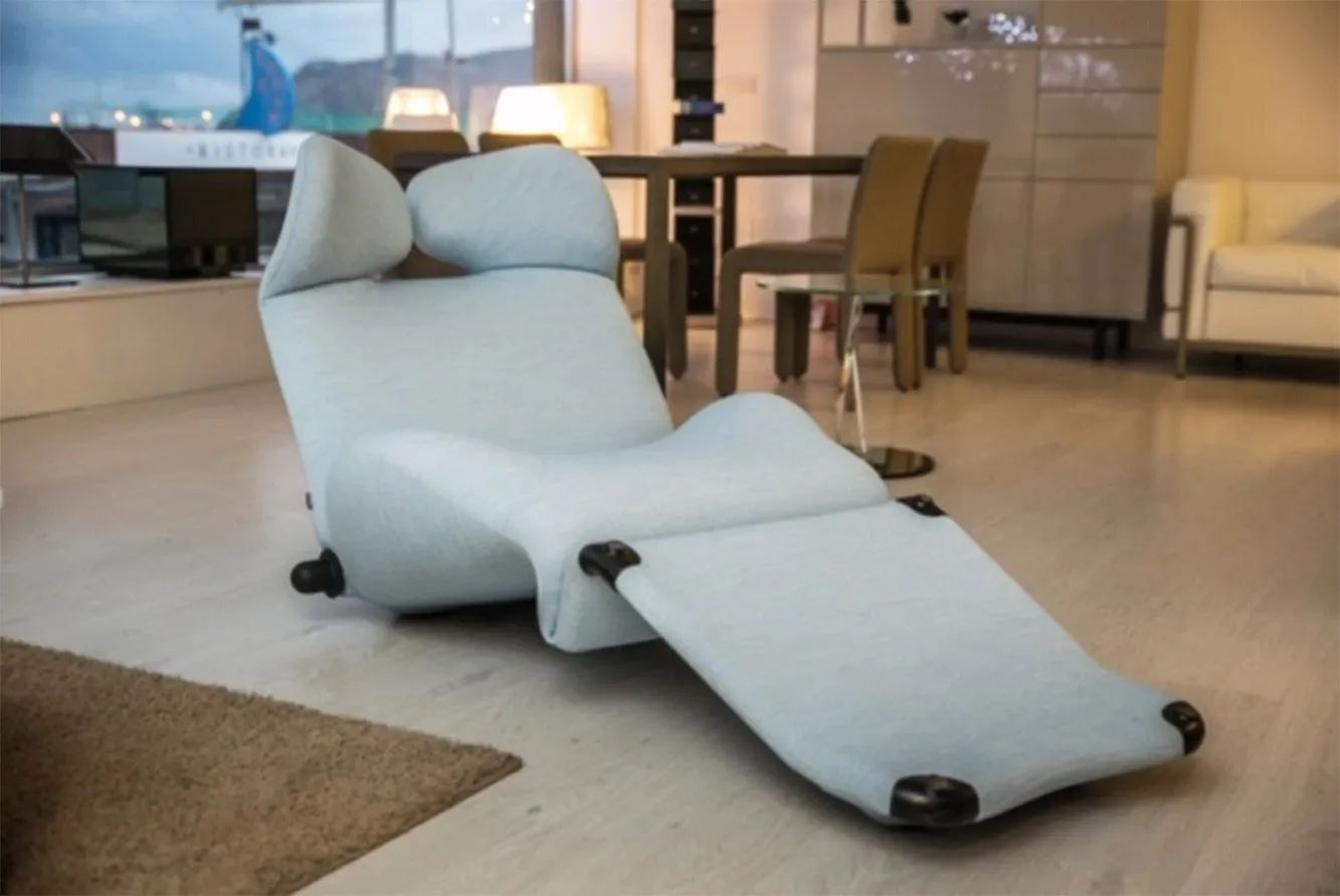 Wink, Cassina 4
