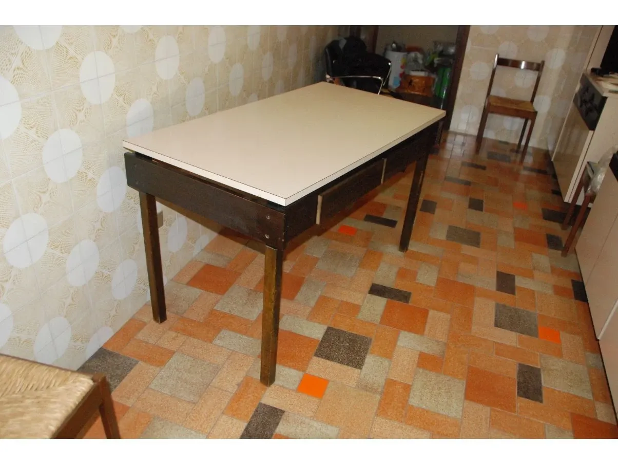 Tavolo rettangolare vintage in legno e laminato (anni '70),  3