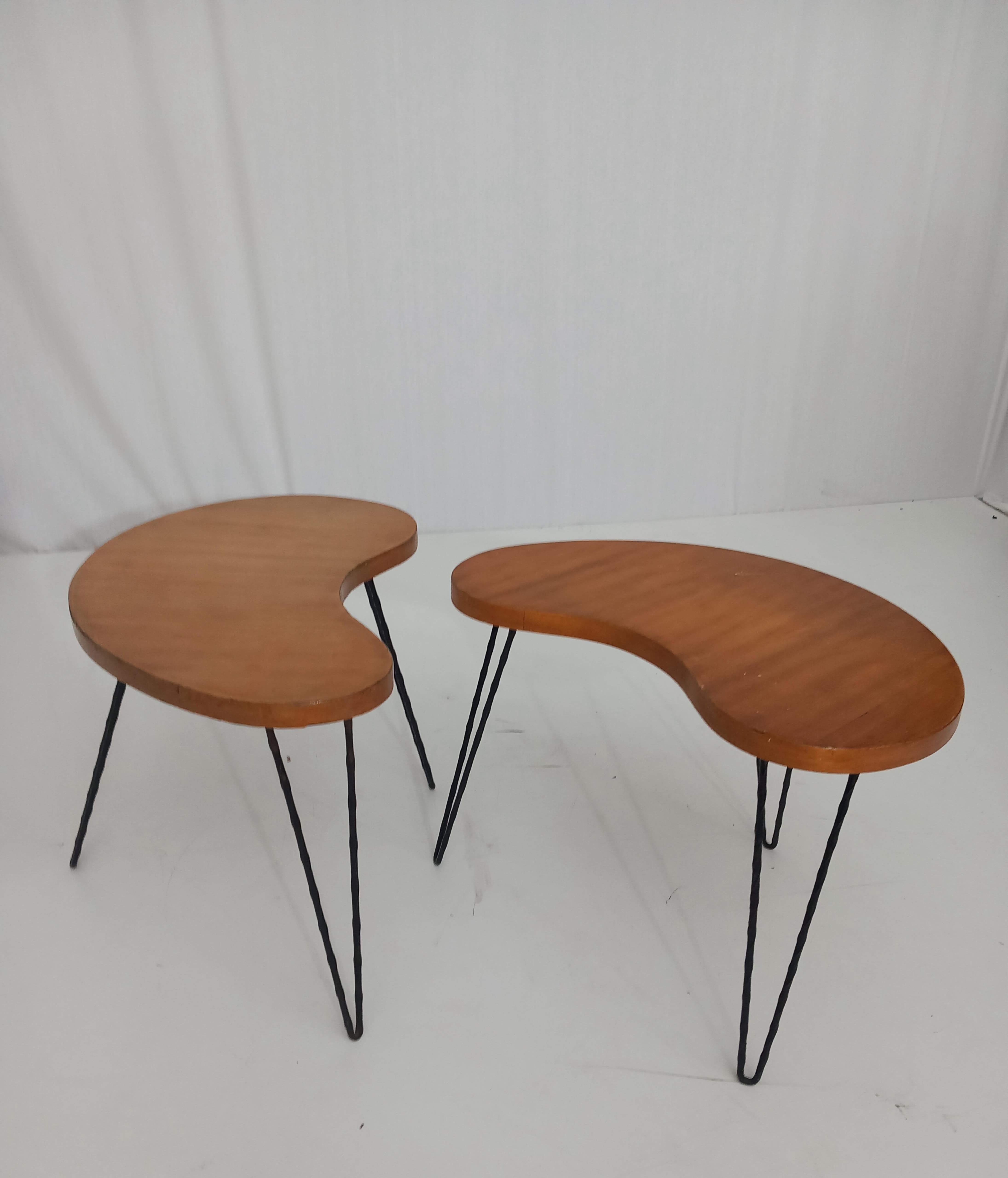 Set di 2 tavolini in legno di noce (anni '50) Main