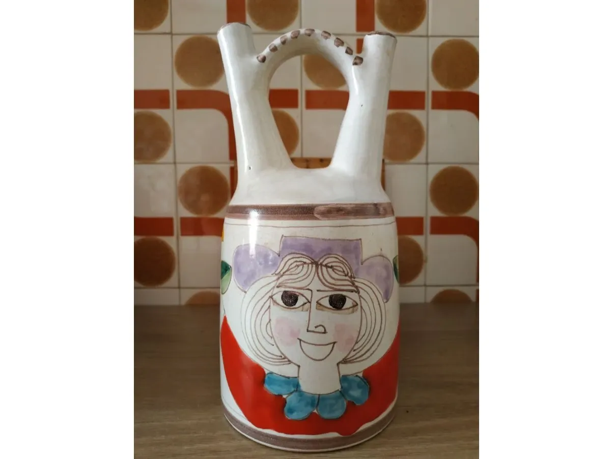 Vintage decorative vase (1970s), image