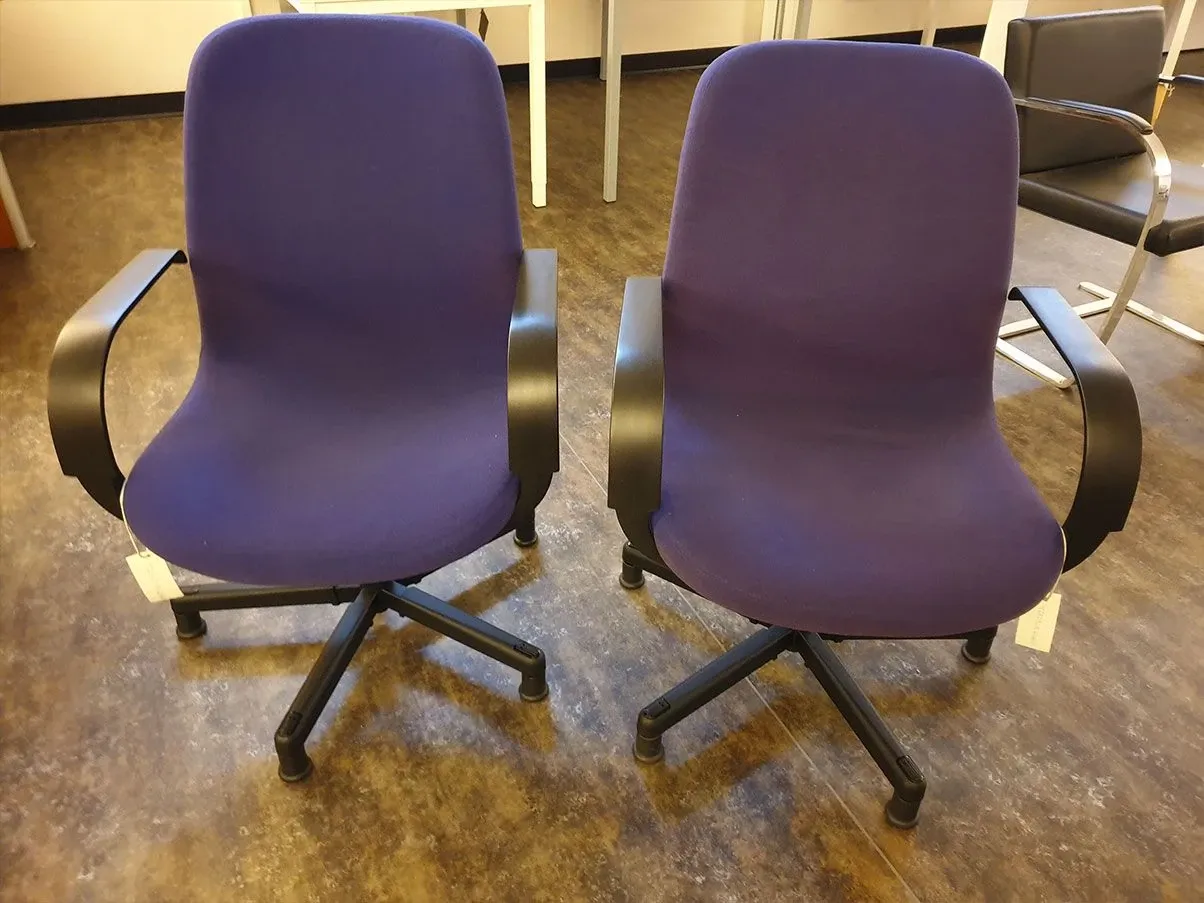 Set 2 poltrone girevoli Aries in tessuto (viola), Tecno 4