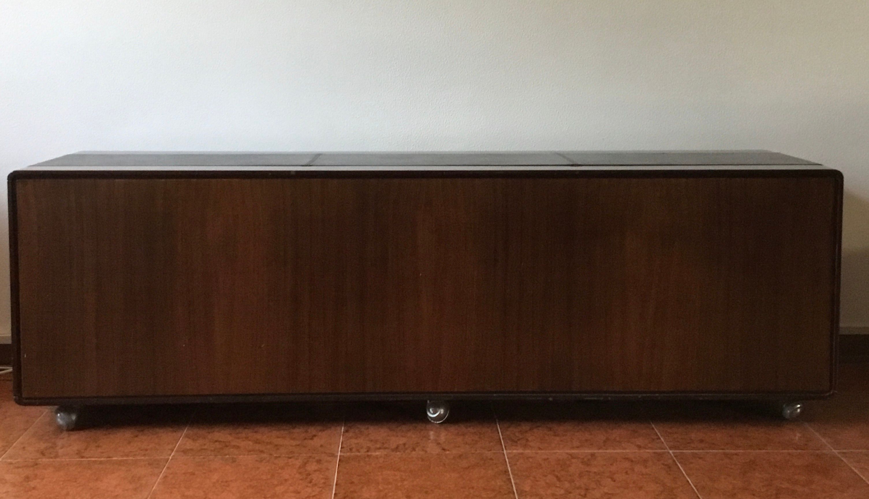 Credenza bassa vintage in legno massello