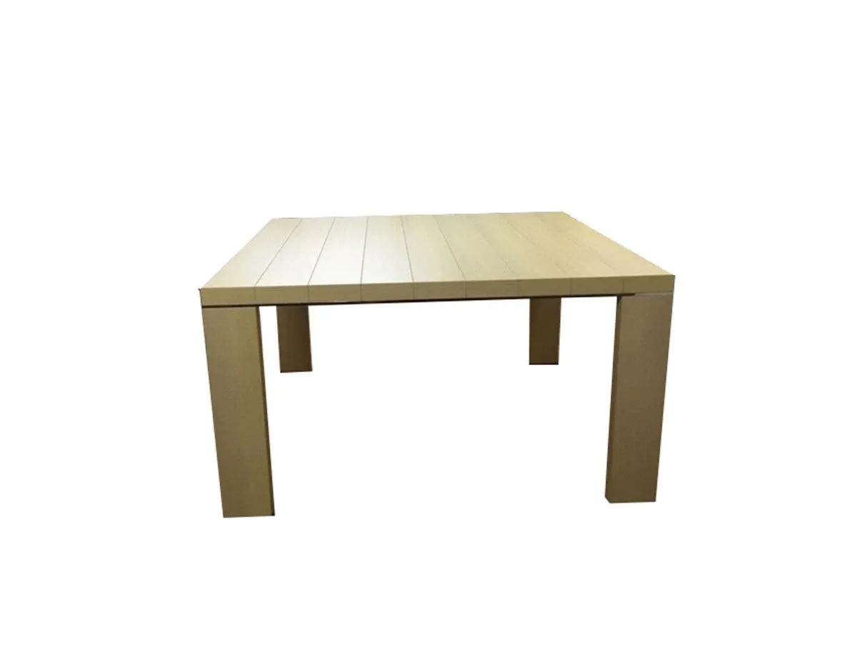 Mesa cuadrada Fratino de madera de roble blanqueado