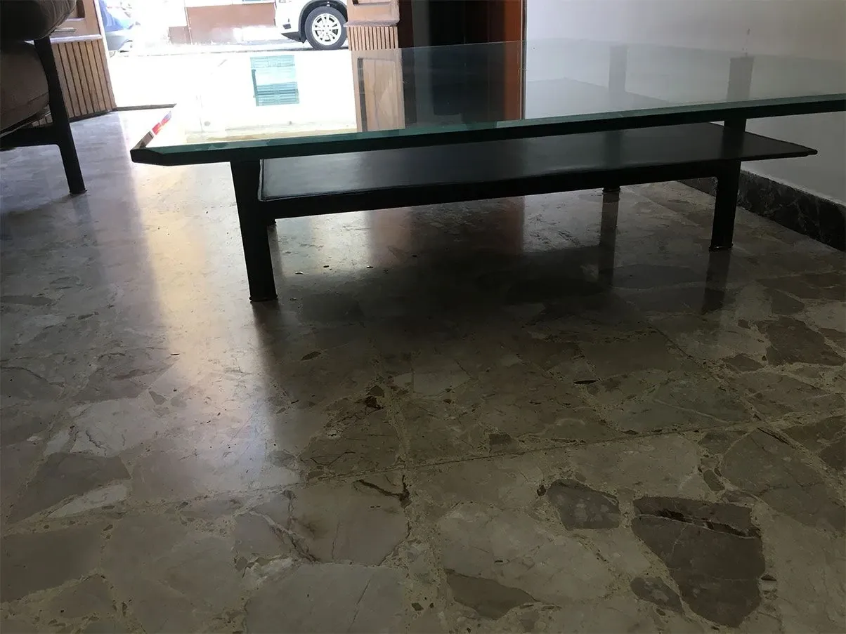 Tavolino rettangolare vintage in metallo e vetro (nero) 2