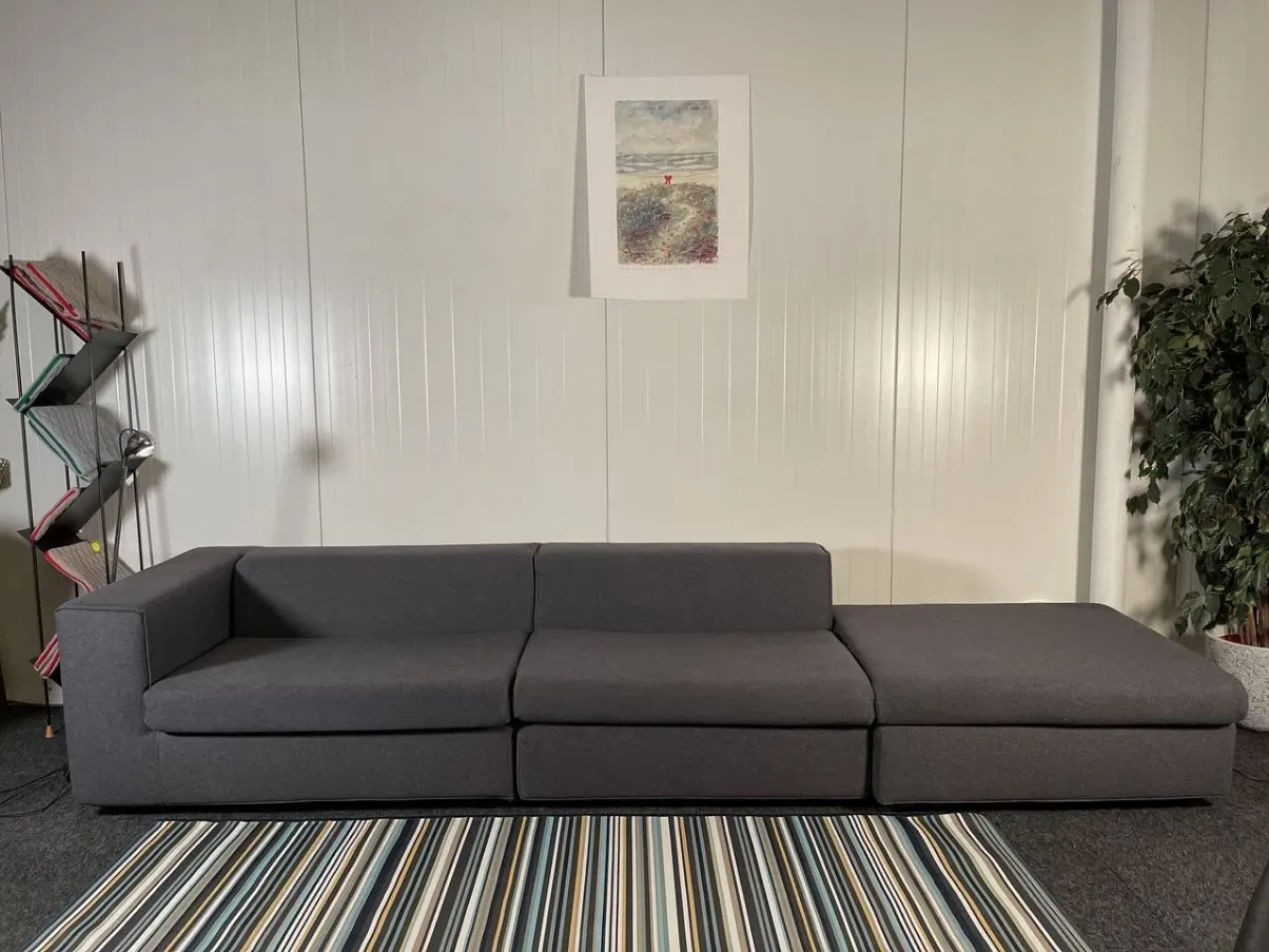 Divano Modular in lana cotta Kvard grigio di Jasper Morrison 