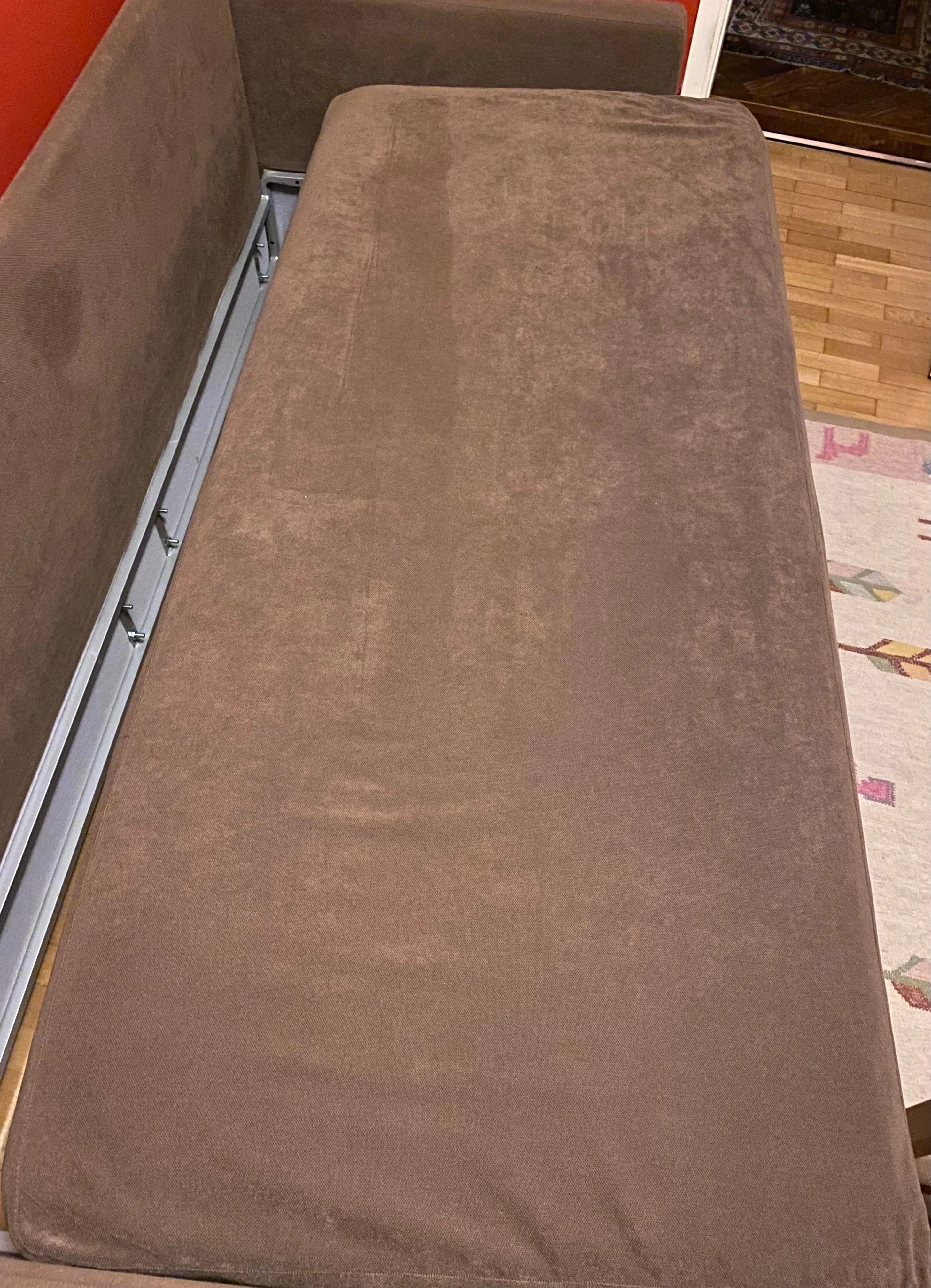 Divano Letto con cuscini 5